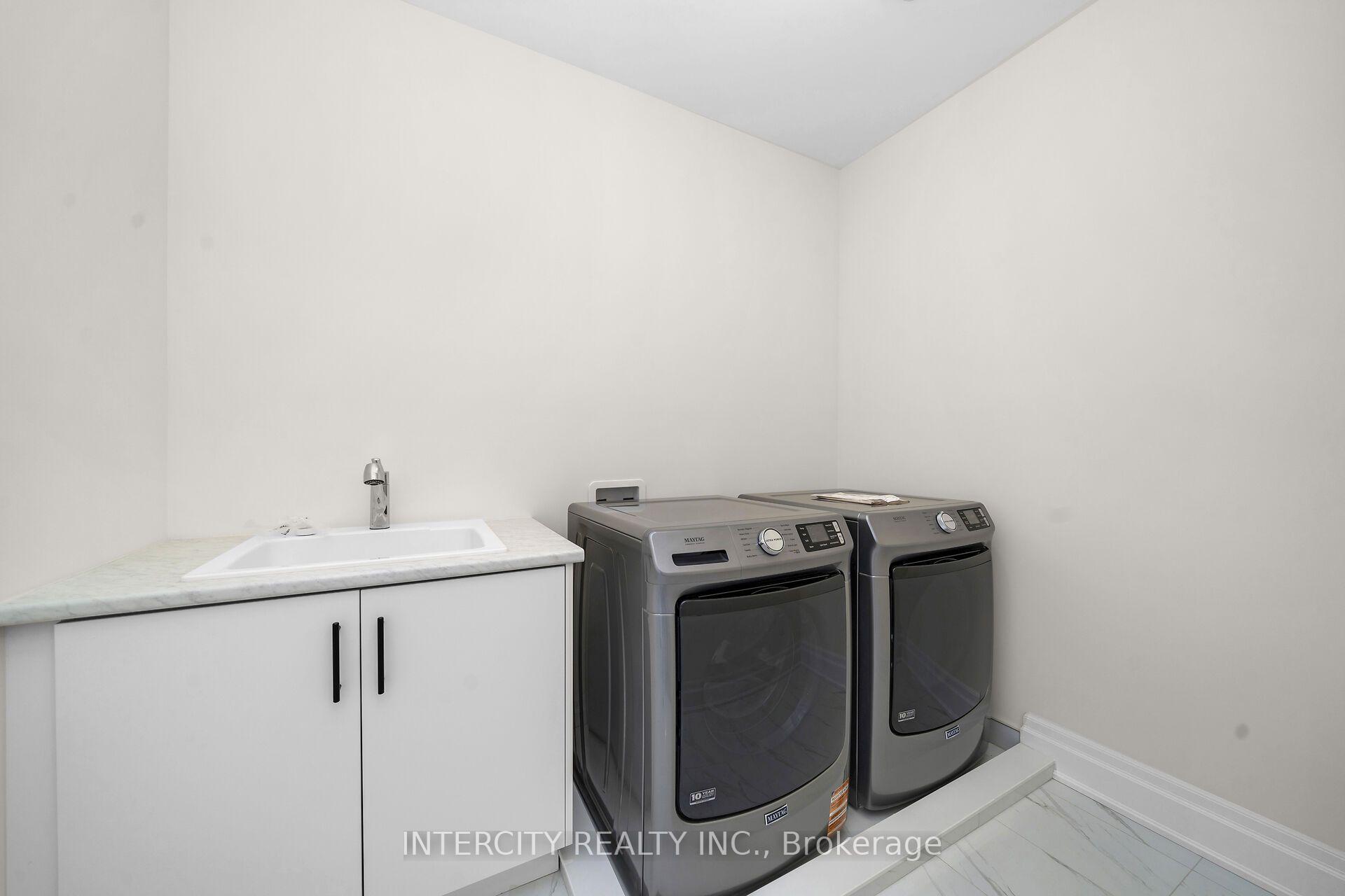 Photo 46 of 33 Gianvito Crescent, King, King City — HOMEH