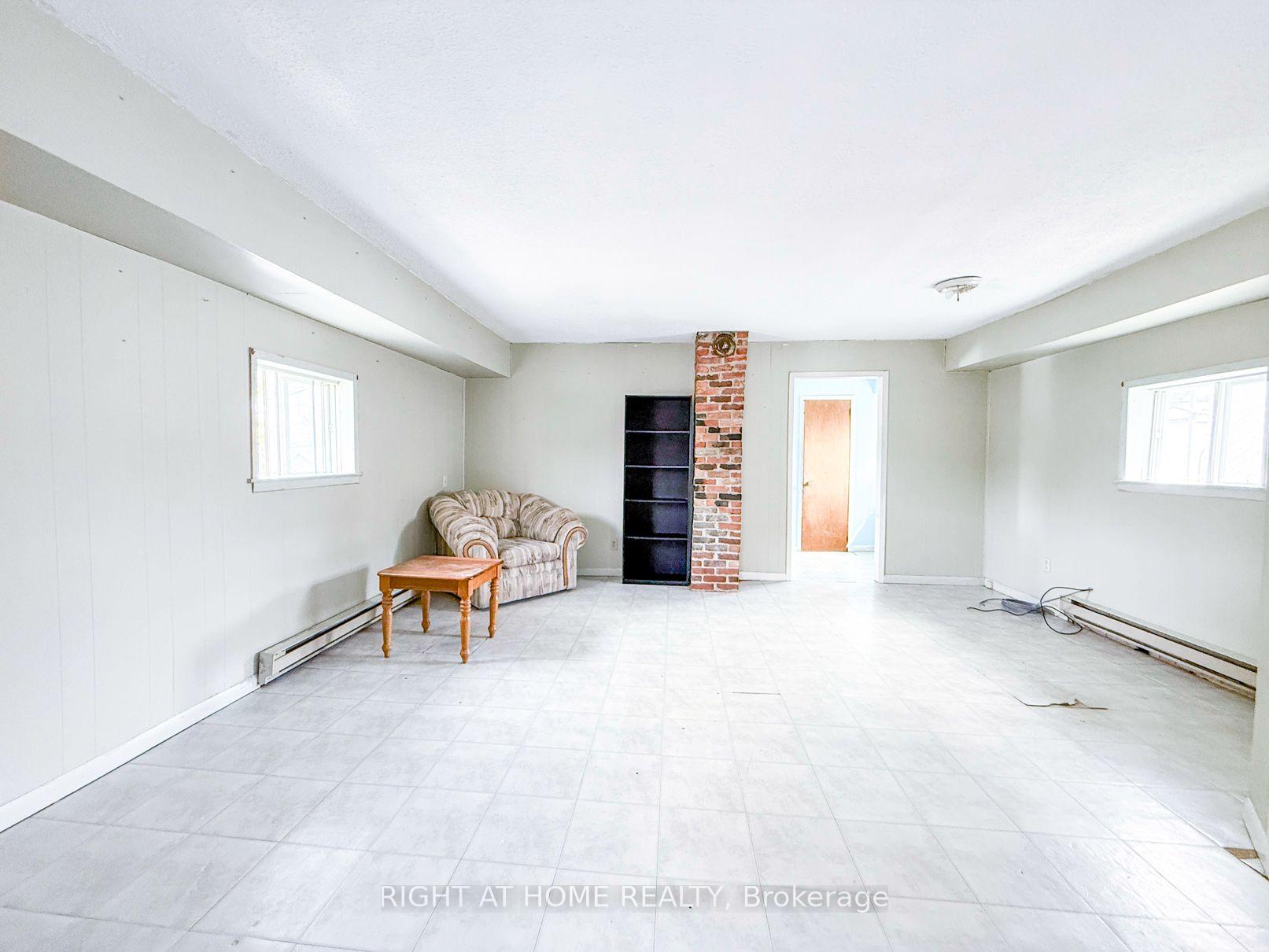 Photo 9 of 3024 Brigden Road, St. Clair — HOMEH
