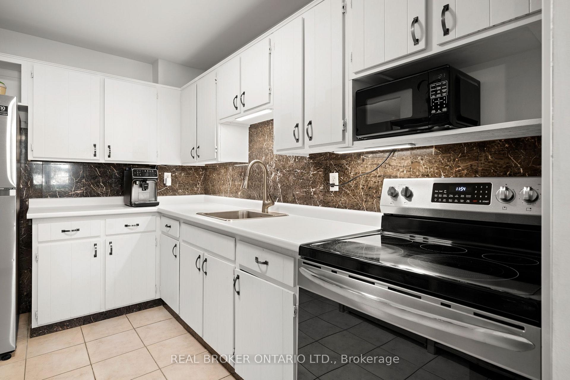 Photo 13 of Unit 203, 279 Chandler Drive, Waterloo — HOMEH