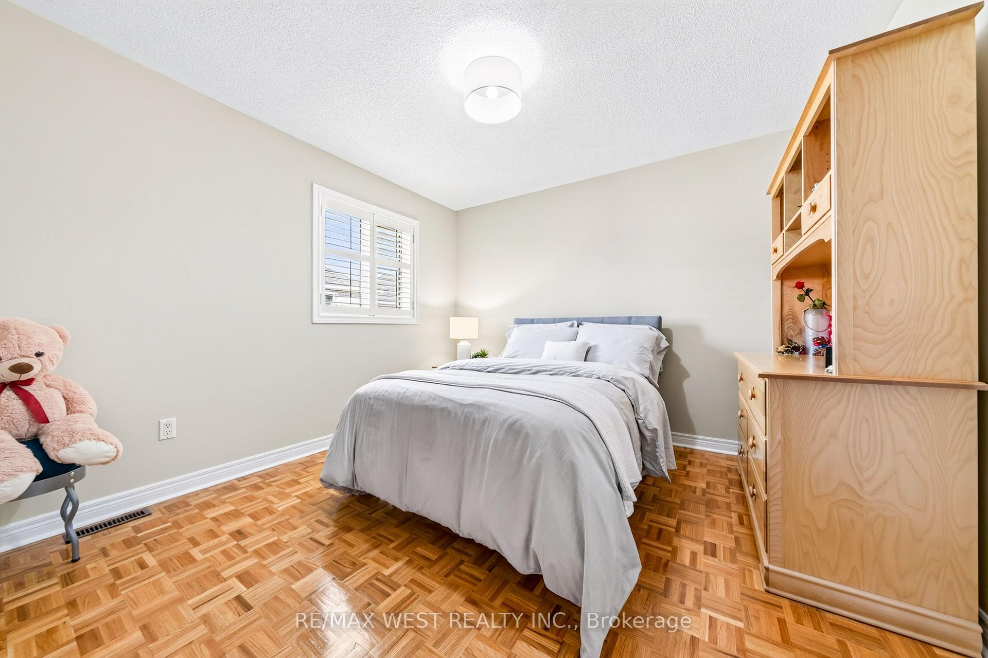 Photo 9 of 40 Sequoia Road, Vaughan, Sonoma Heights — HOMEH