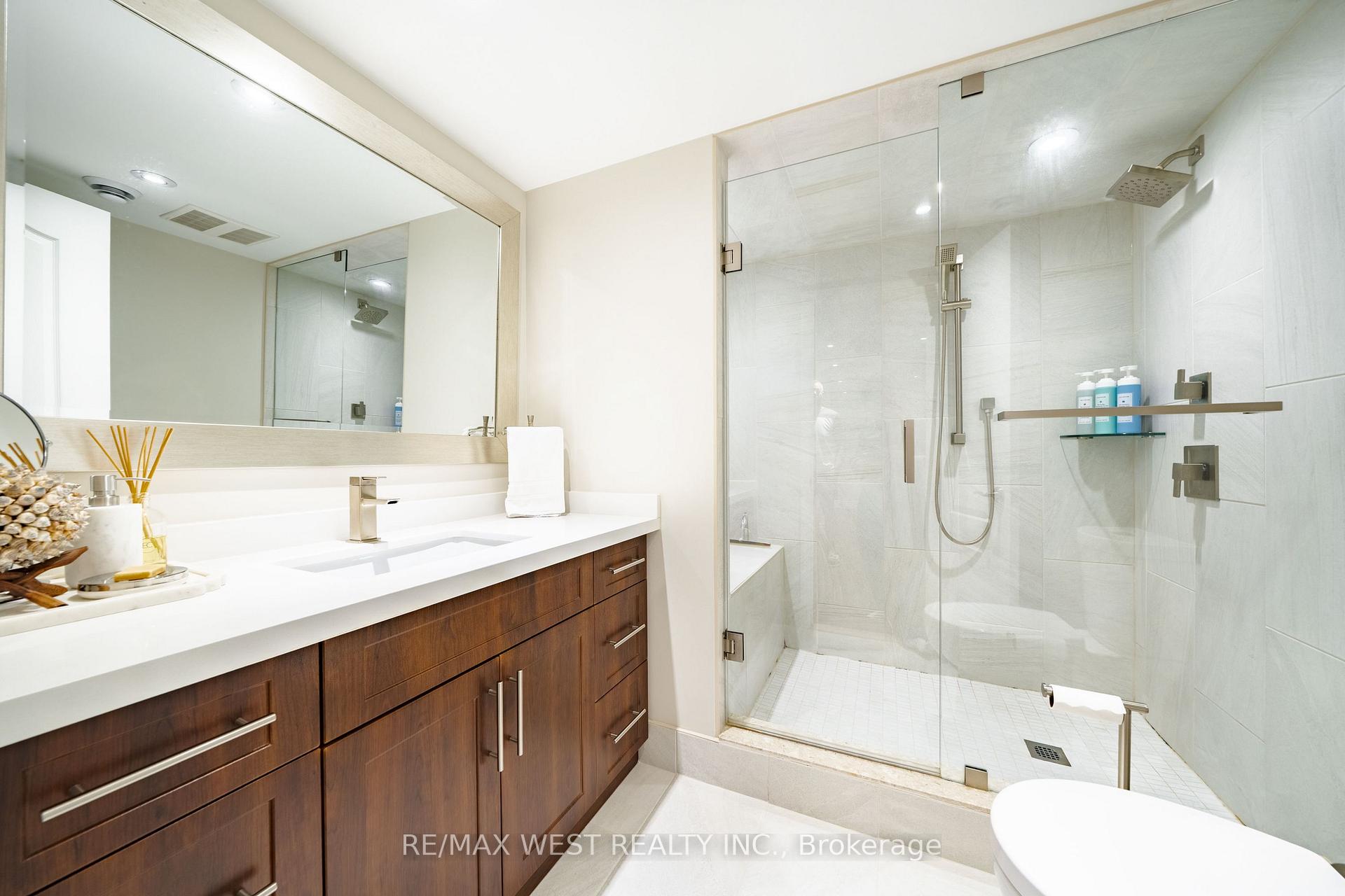 Photo 16 of 40 Sequoia Road, Vaughan, Sonoma Heights — HOMEH