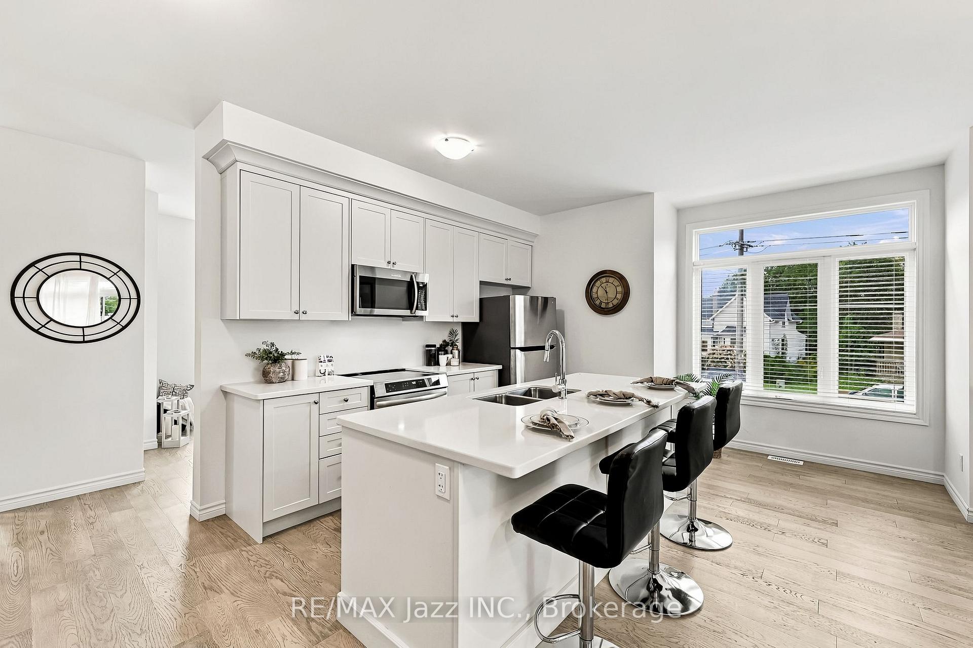 Photo 19 of 3 Shand Lane, Scugog, Port Perry — HOMEH