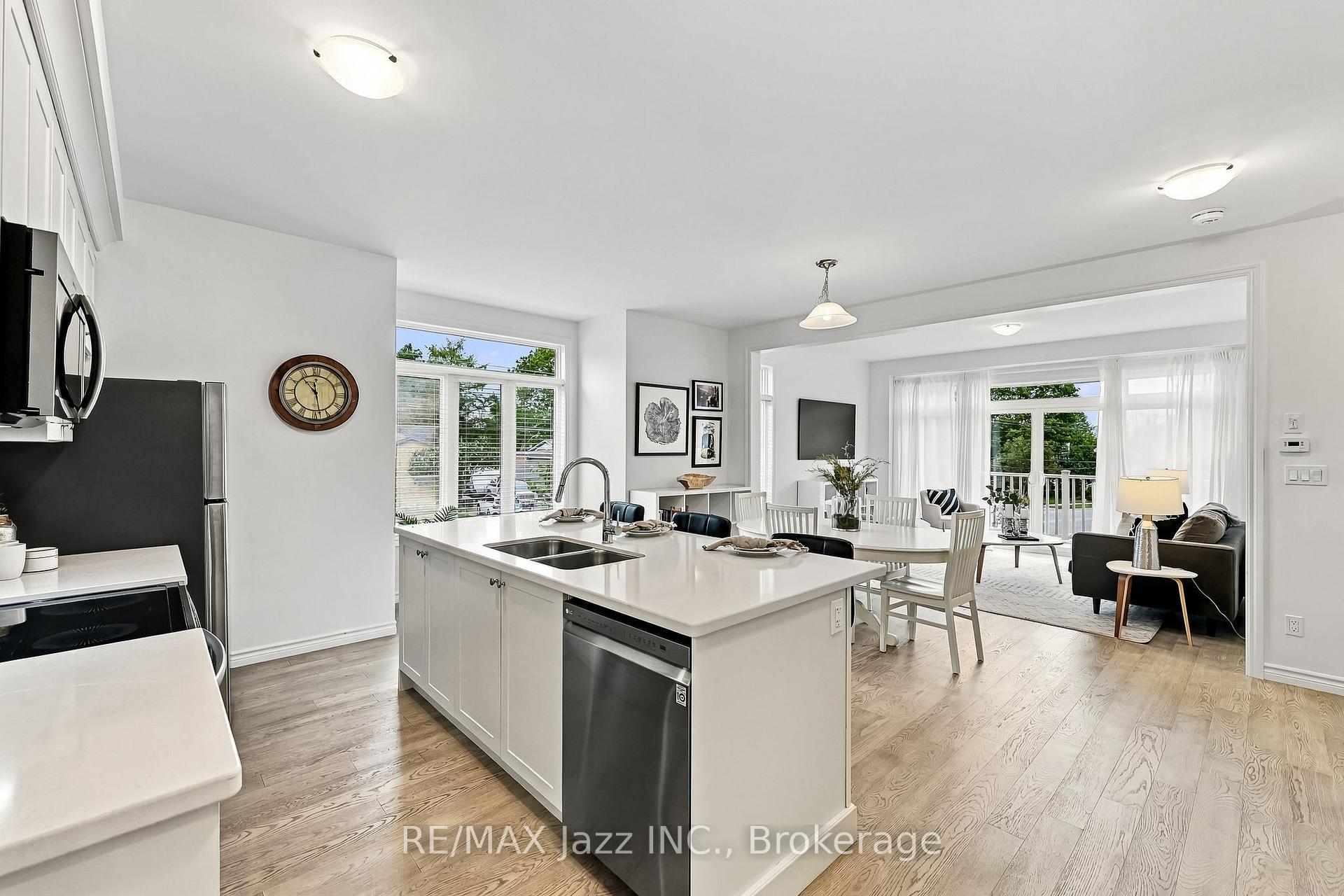 Photo 22 of 3 Shand Lane, Scugog, Port Perry — HOMEH
