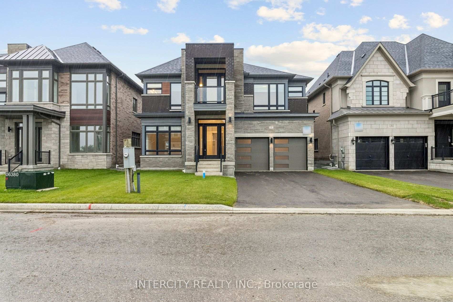 Photo of 15 Garriock Hall Avenue