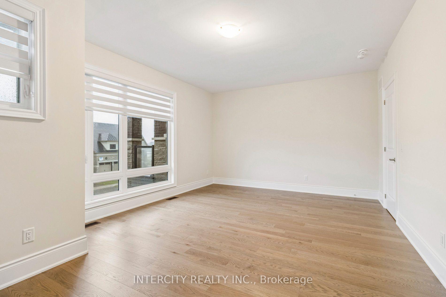 Photo 30 of 15 Garriock Hall Avenue, King, King City — HOMEH