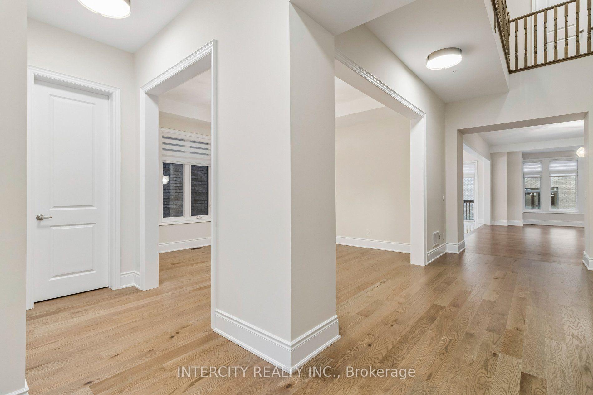 Photo 47 of 15 Garriock Hall Avenue, King, King City — HOMEH