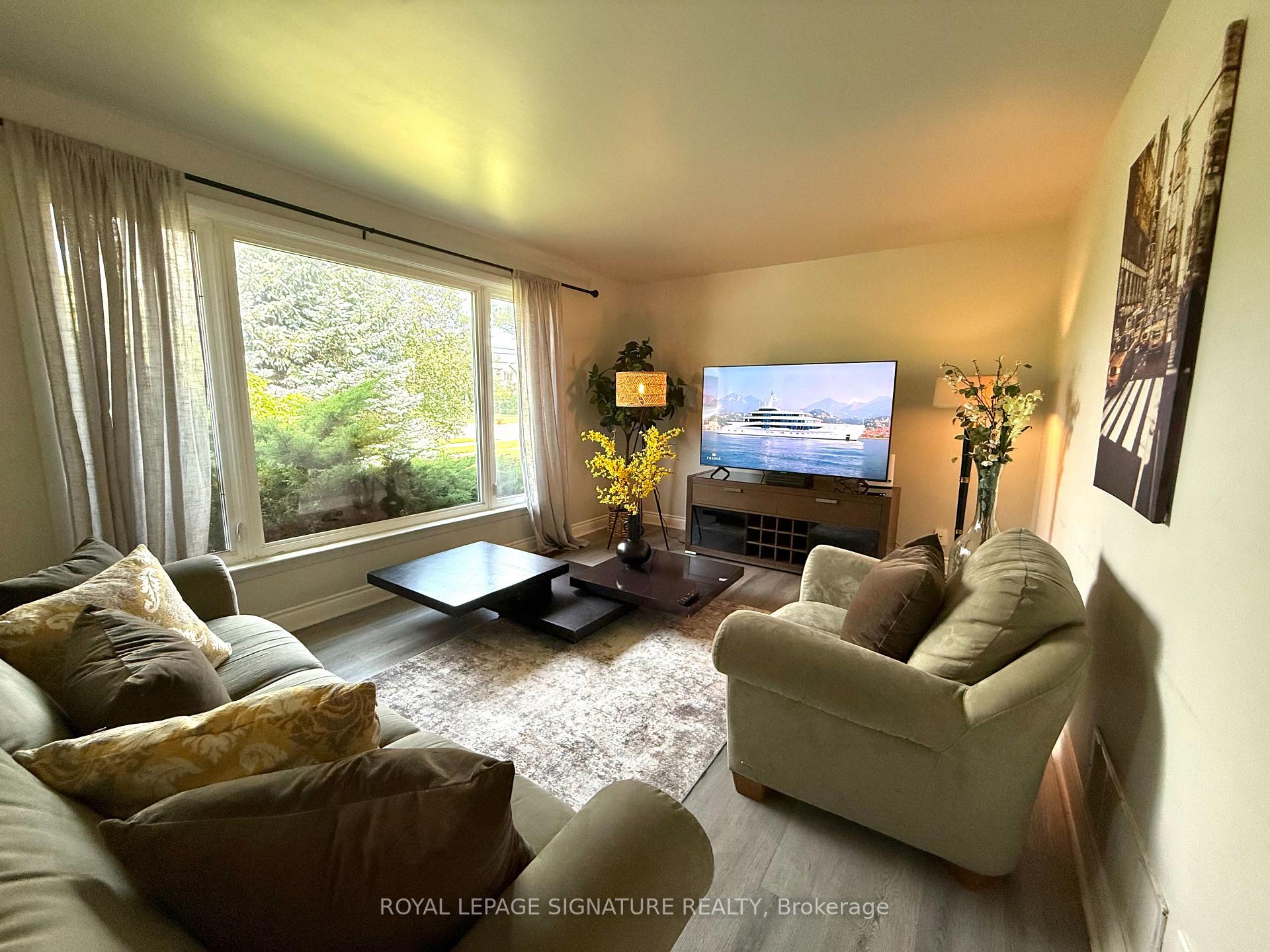 Photo 5 of 1350 Rebecca Street, Oakville, Southwest — HOMEH