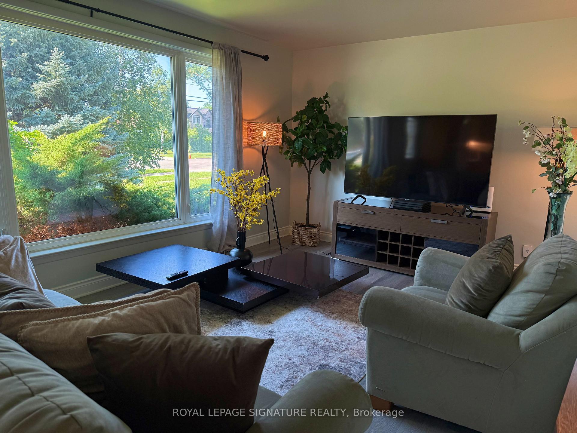 Photo 9 of 1350 Rebecca Street, Oakville, Southwest — HOMEH