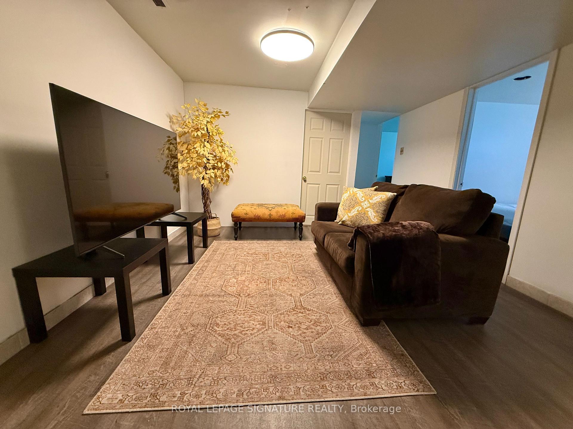 Photo 20 of 1350 Rebecca Street, Oakville, Southwest — HOMEH
