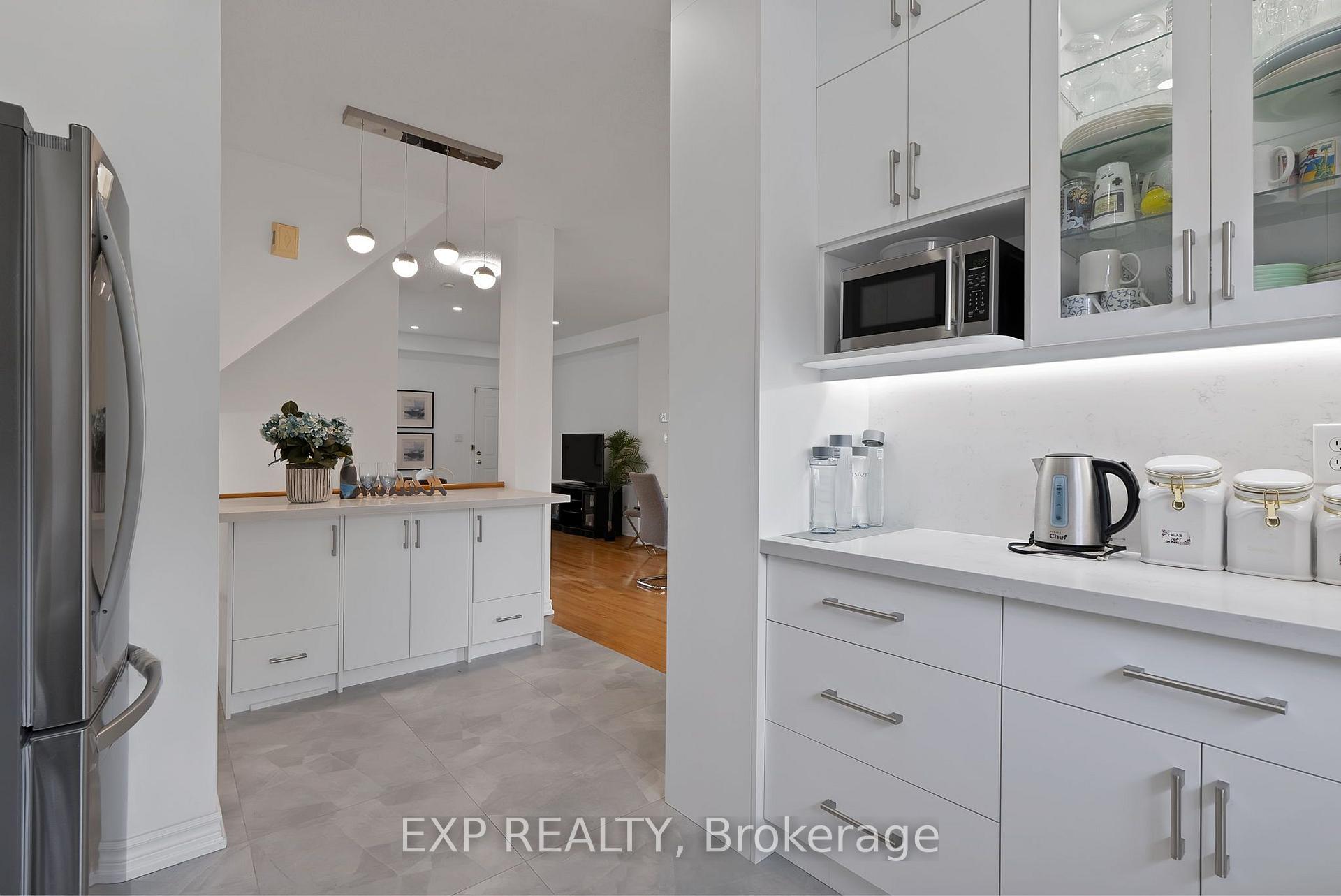 Photo 6 of 11 Maple Park Way, Markham, Milliken Mills West — HOMEH