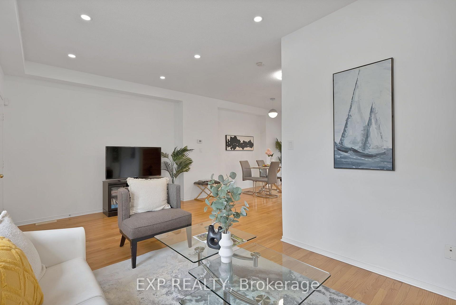 Photo 16 of 11 Maple Park Way, Markham, Milliken Mills West — HOMEH