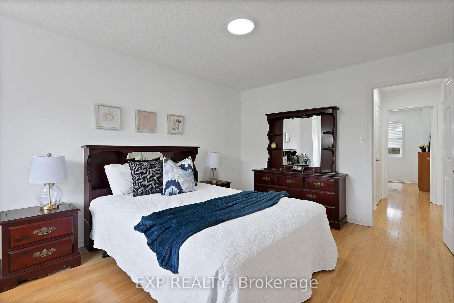 Photo 33 of 11 Maple Park Way, Markham, Milliken Mills West — HOMEH