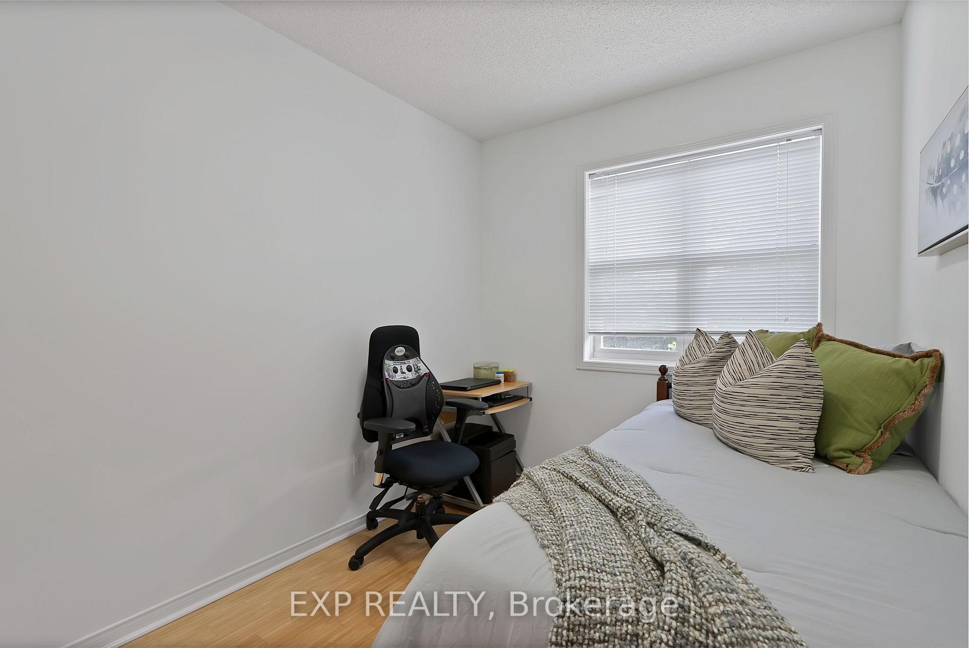 Photo 37 of 11 Maple Park Way, Markham, Milliken Mills West — HOMEH
