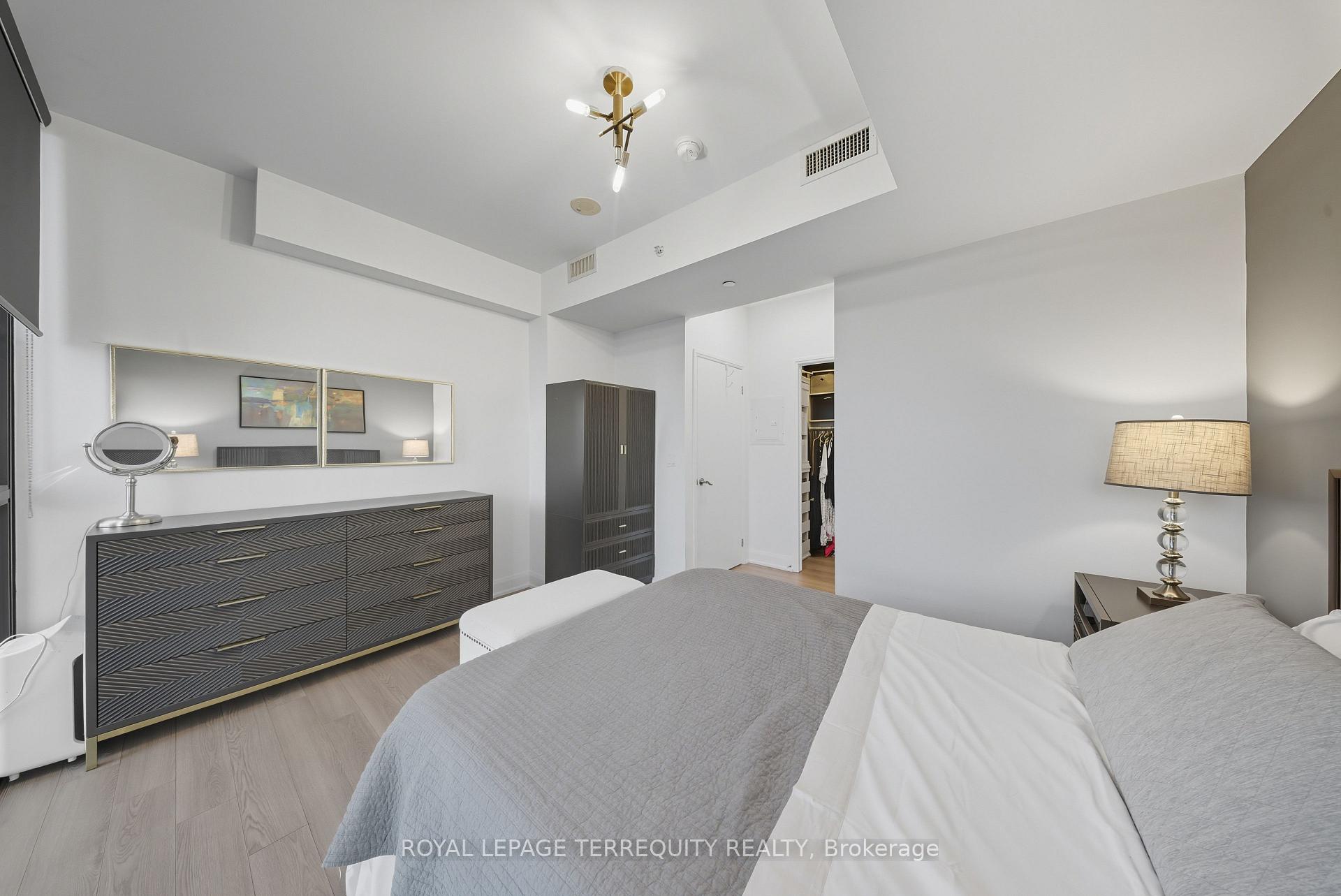 Photo 9 of Unit 902, 2910 Highway 7, Vaughan, Concord — HOMEH