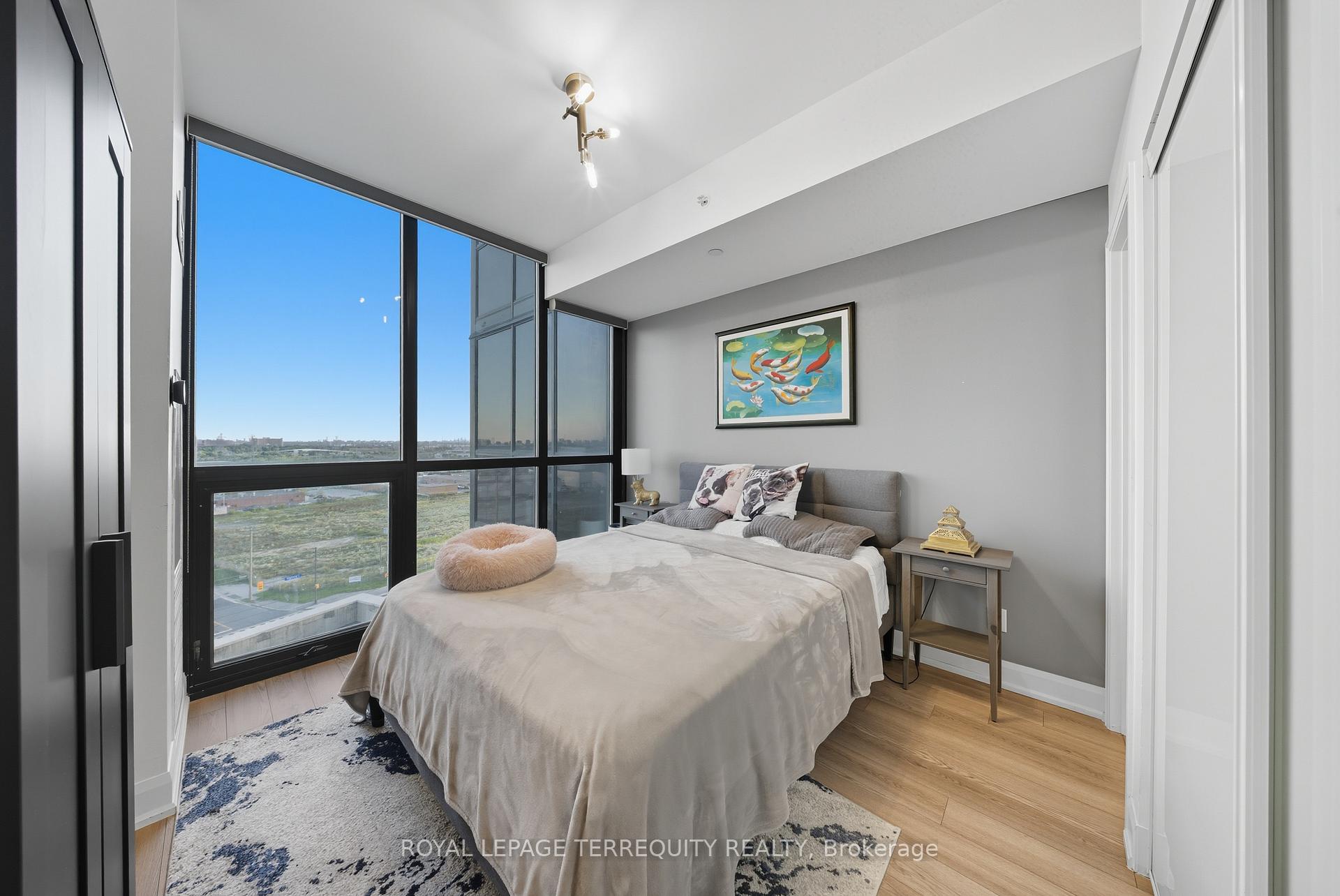 Photo 10 of Unit 902, 2910 Highway 7, Vaughan, Concord — HOMEH
