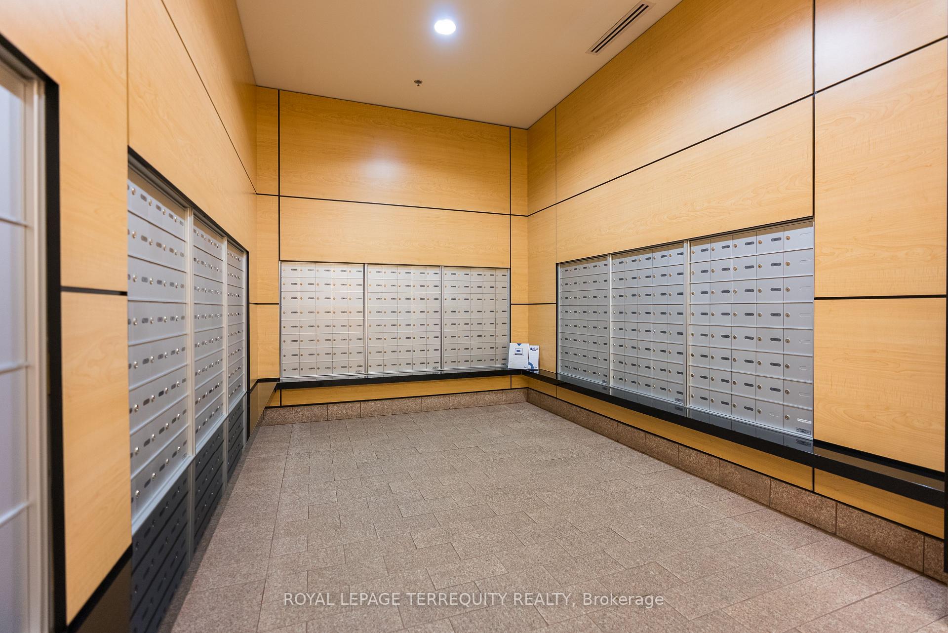 Photo 16 of Unit 902, 2910 Highway 7, Vaughan, Concord — HOMEH