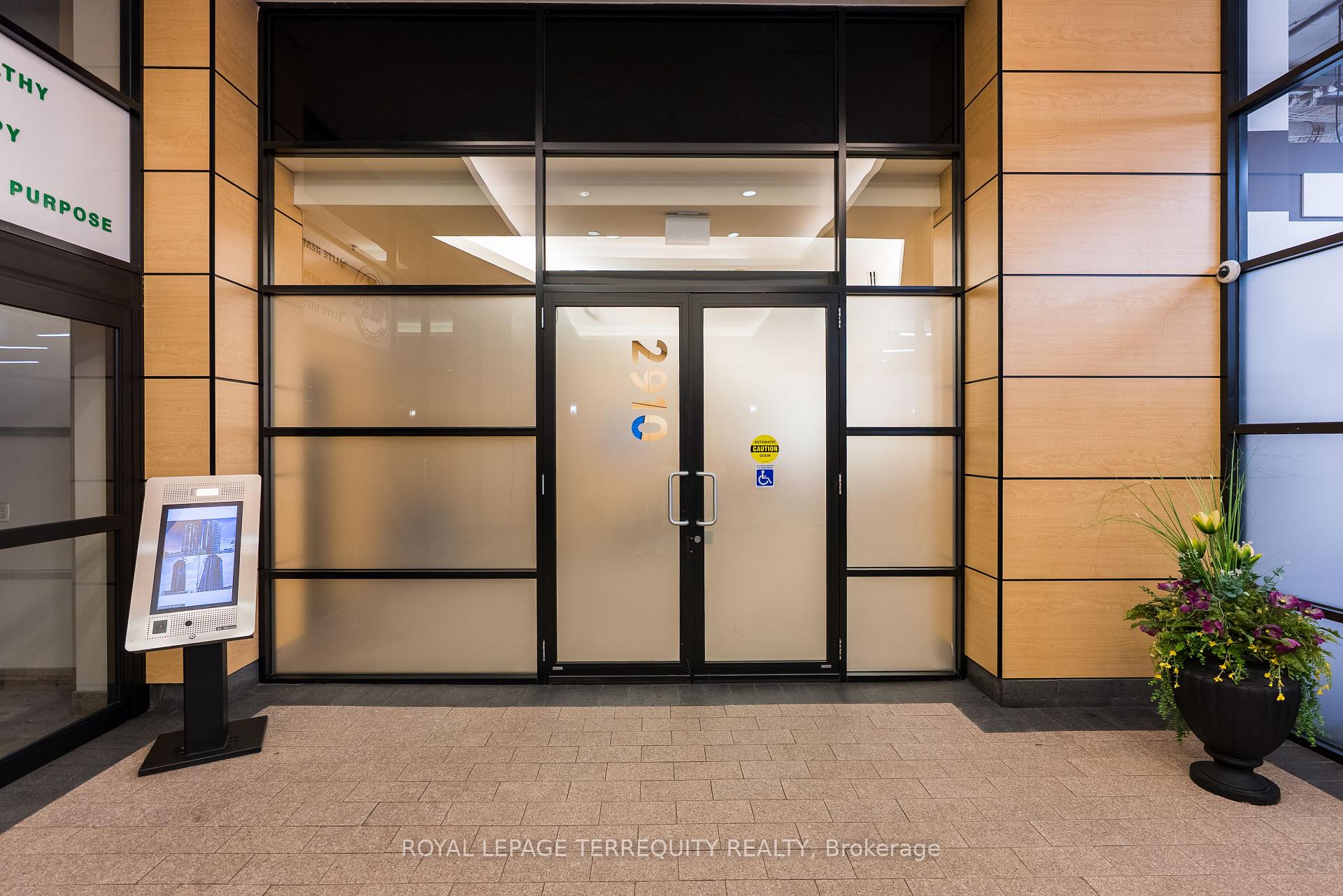Photo 17 of Unit 902, 2910 Highway 7, Vaughan, Concord — HOMEH