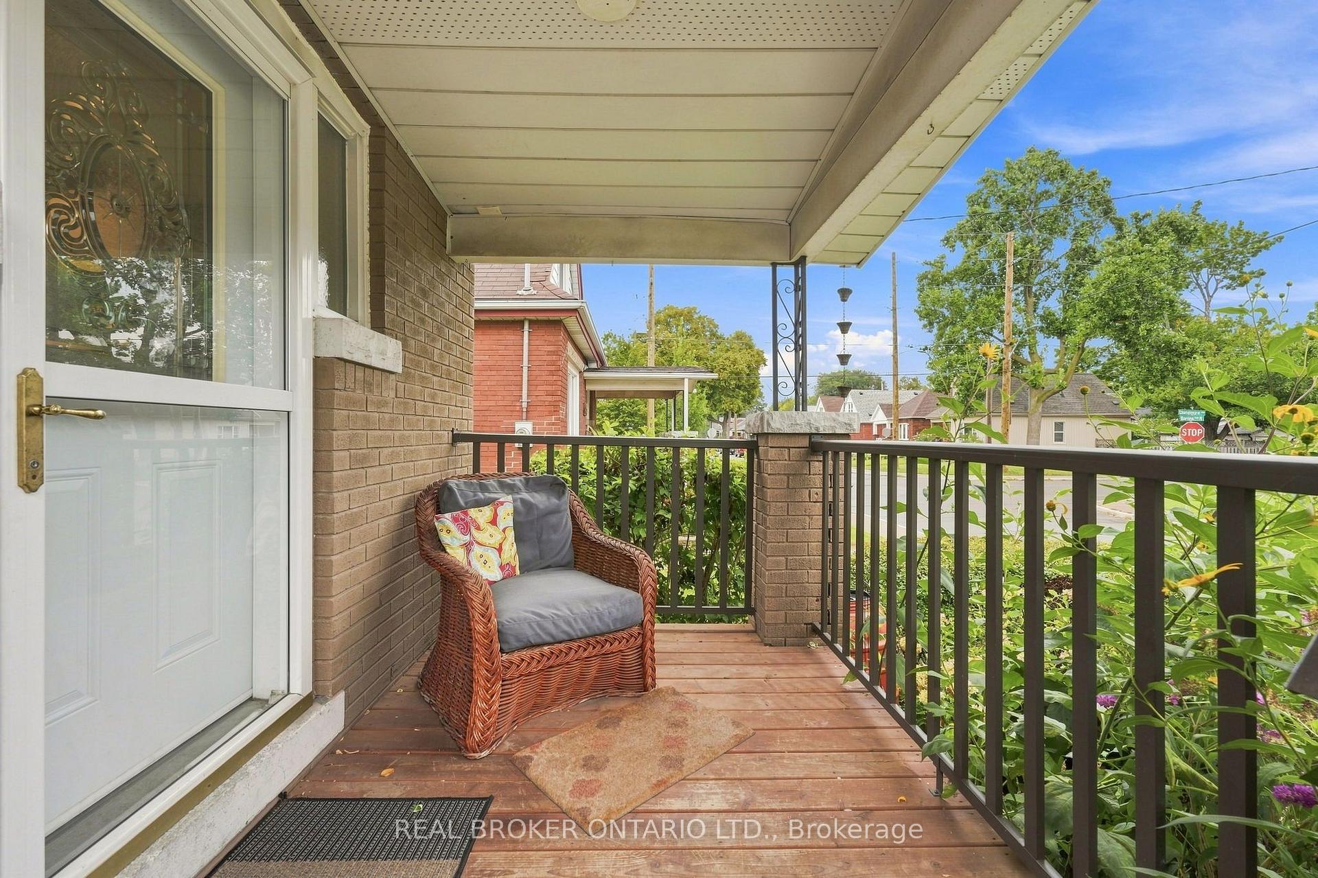 Photo 6 of 51 Barons Avenue N, Hamilton, Homeside — HOMEH