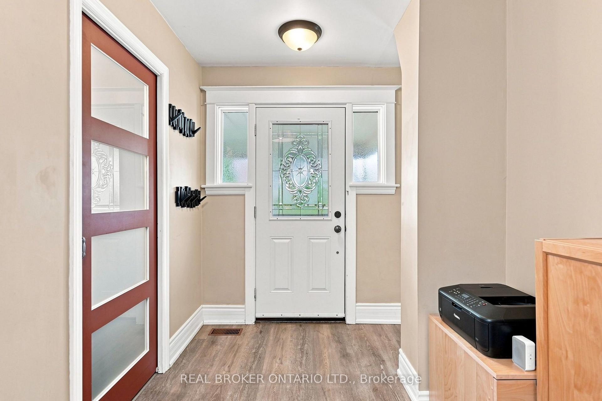 Photo 10 of 51 Barons Avenue N, Hamilton, Homeside — HOMEH