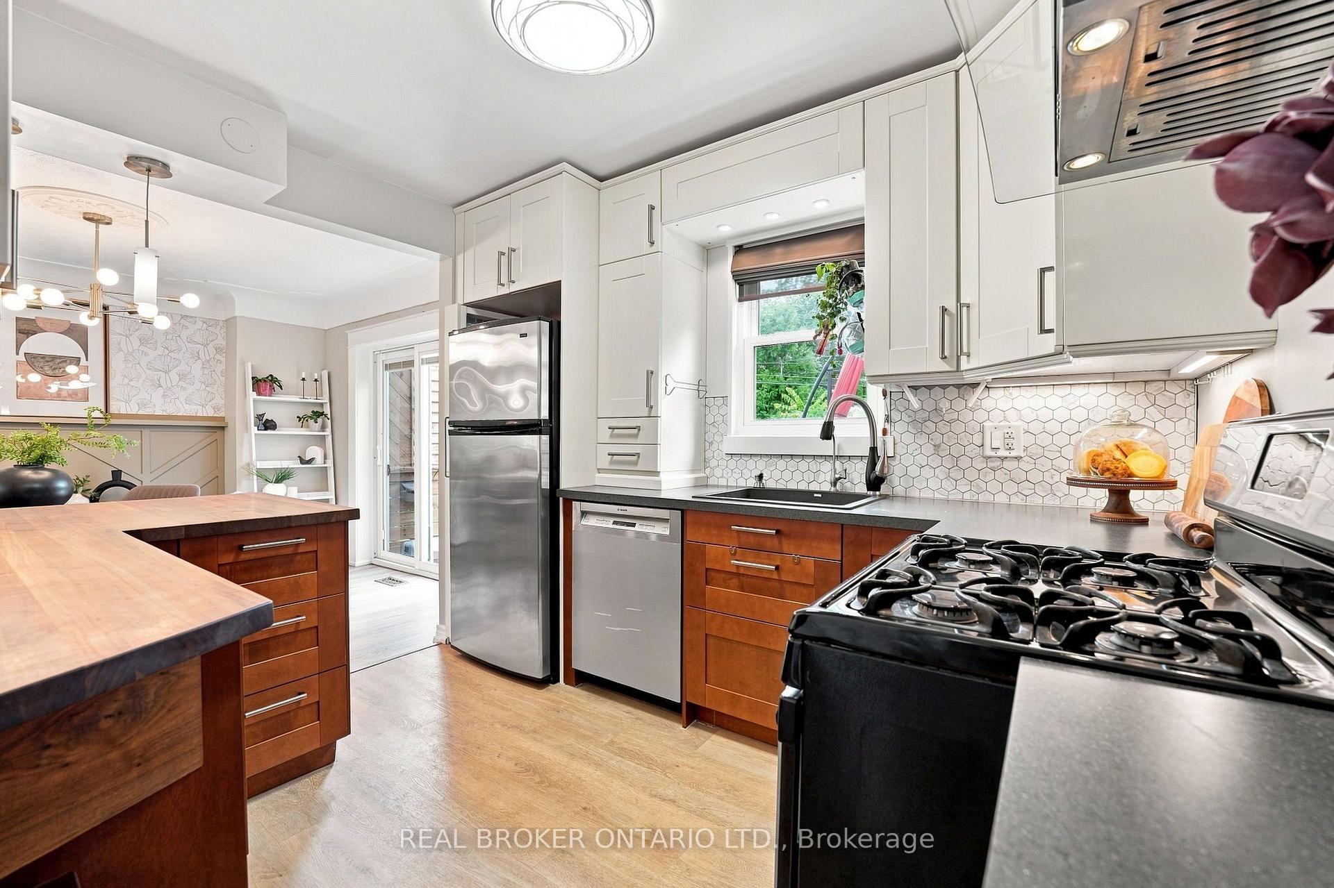 Photo 13 of 51 Barons Avenue N, Hamilton, Homeside — HOMEH