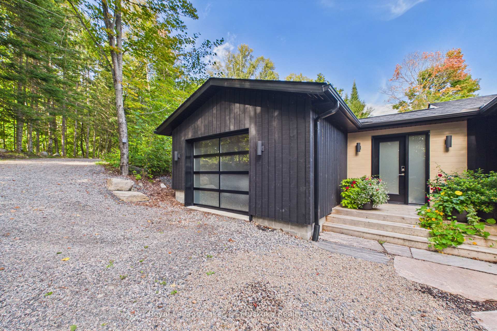 Photo 4 of 31 Feldspar Road, Magnetawan — HOMEH