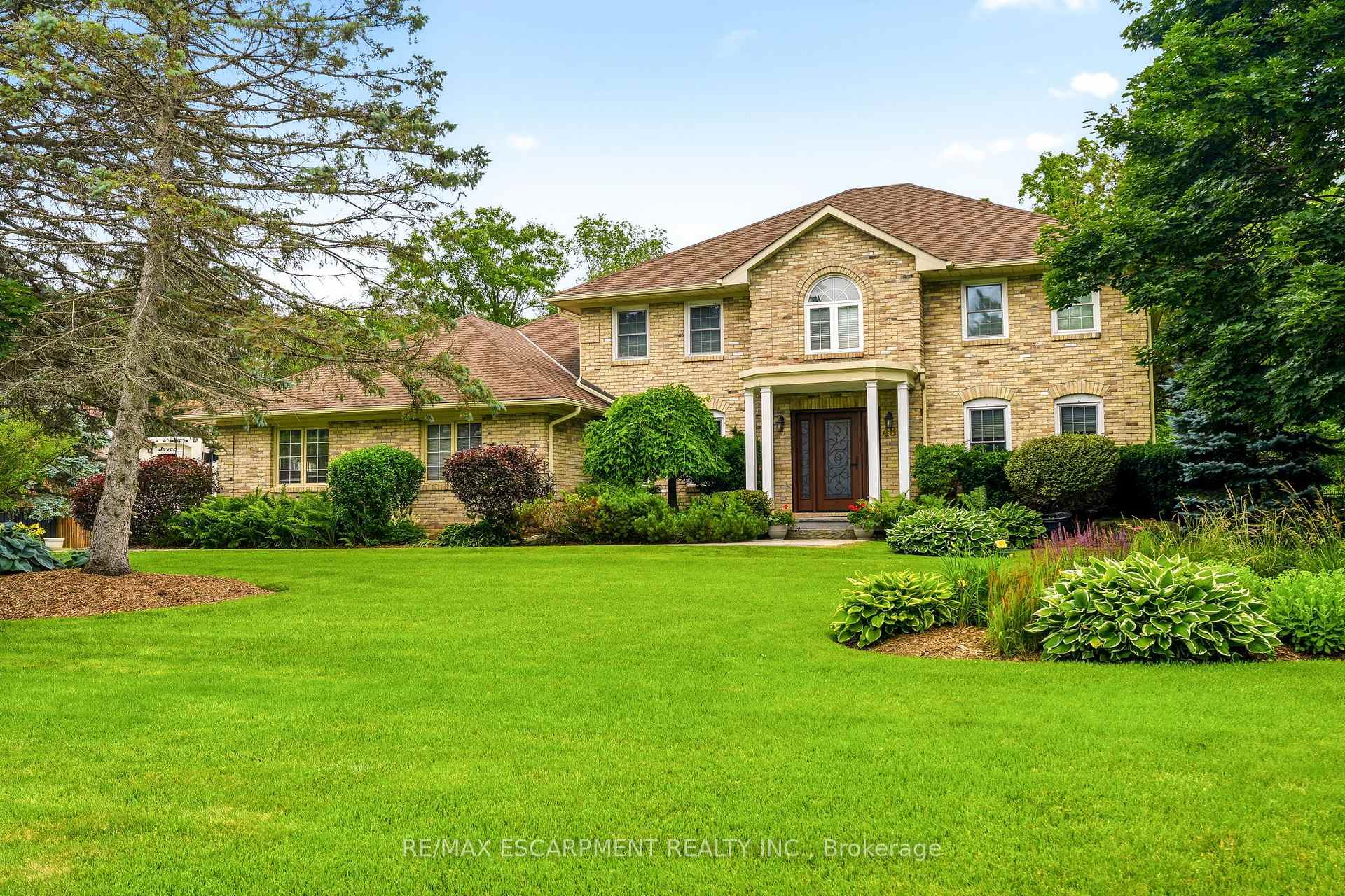 Photo 4 of 48 Woodend Drive, Hamilton, Rural Flamborough — HOMEH