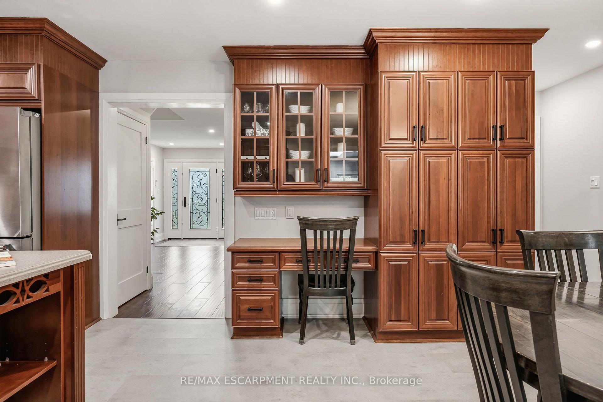 Photo 16 of 48 Woodend Drive, Hamilton, Rural Flamborough — HOMEH