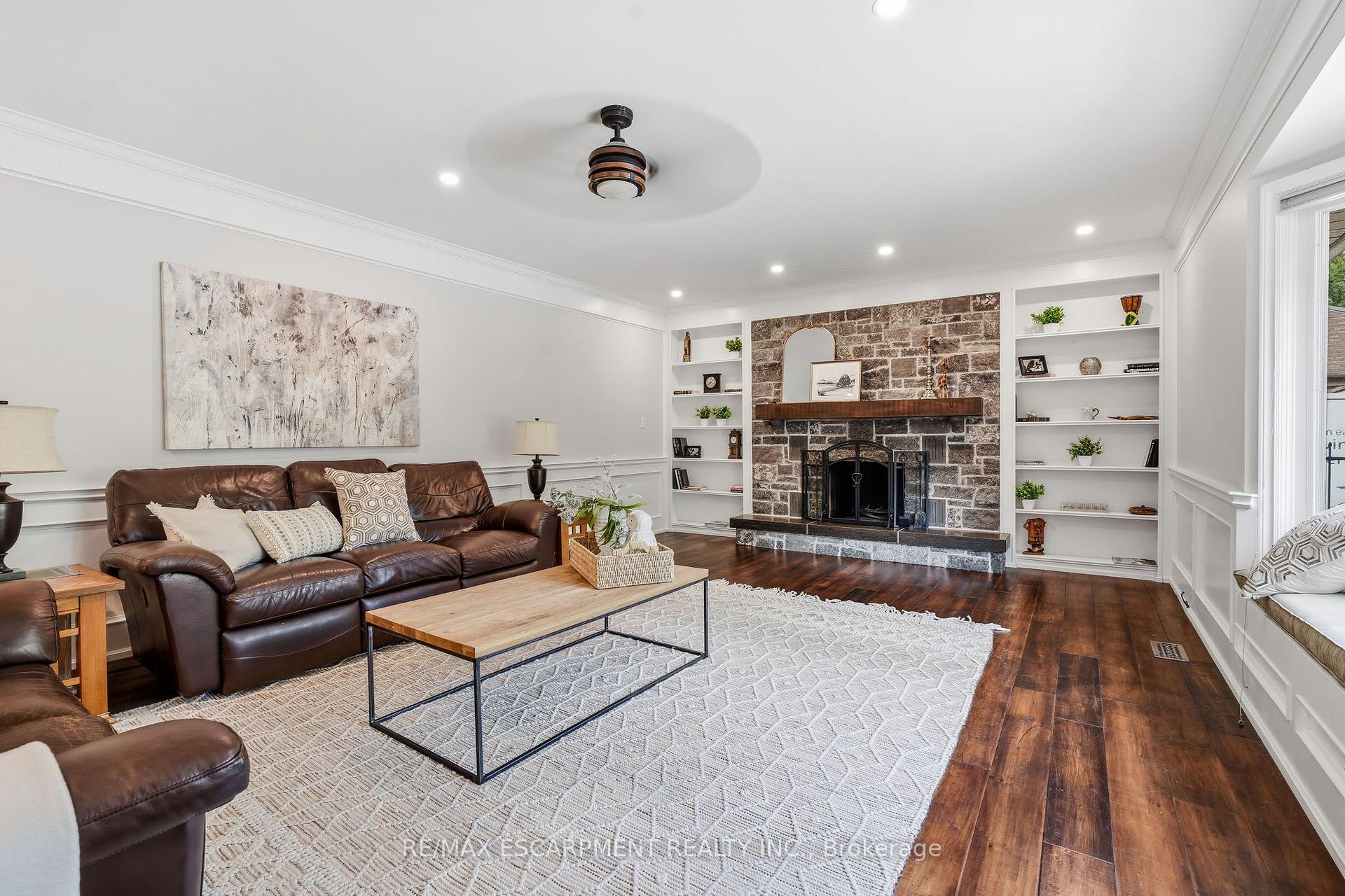 Photo 19 of 48 Woodend Drive, Hamilton, Rural Flamborough — HOMEH