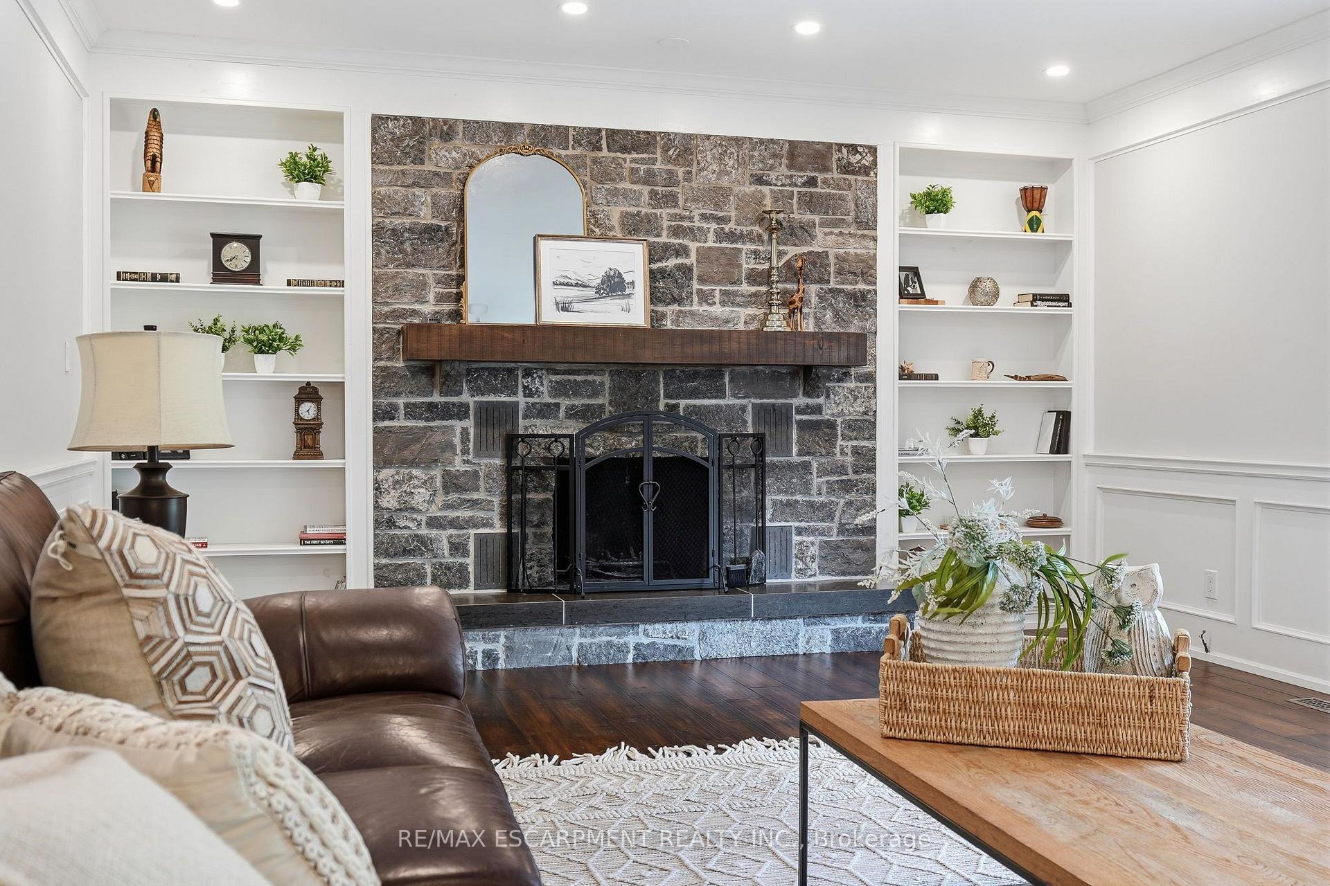 Photo 20 of 48 Woodend Drive, Hamilton, Rural Flamborough — HOMEH