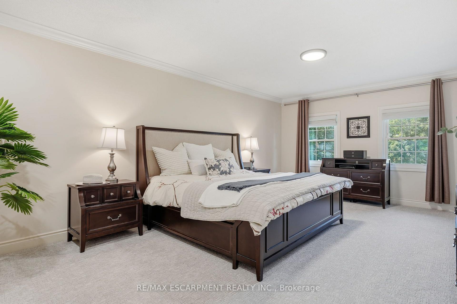 Photo 24 of 48 Woodend Drive, Hamilton, Rural Flamborough — HOMEH