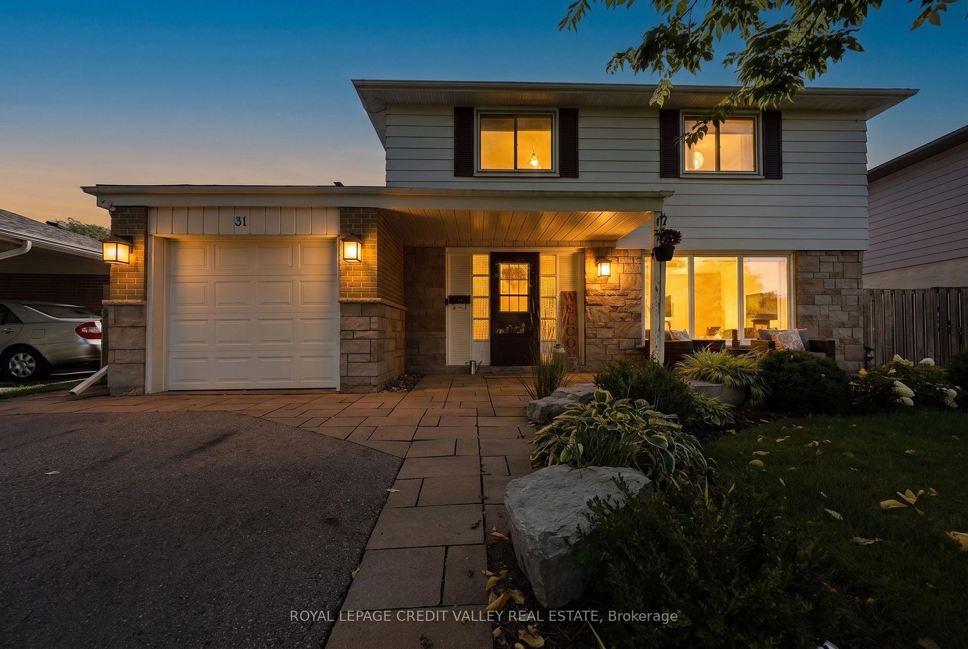 Photo 1 of 31 Melville Crescent, Brampton, Brampton East — HOMEH