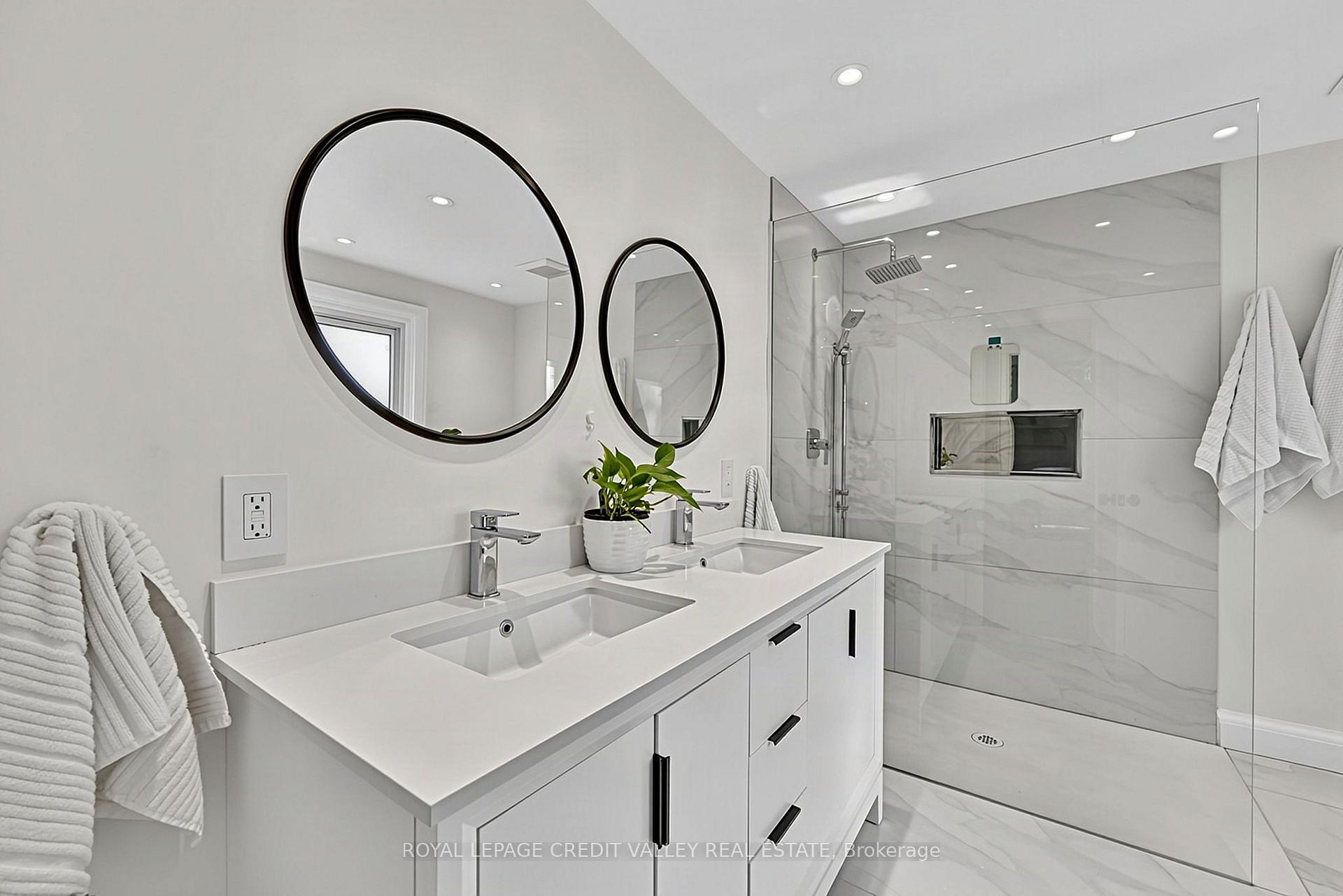 Photo 27 of 31 Melville Crescent, Brampton, Brampton East — HOMEH