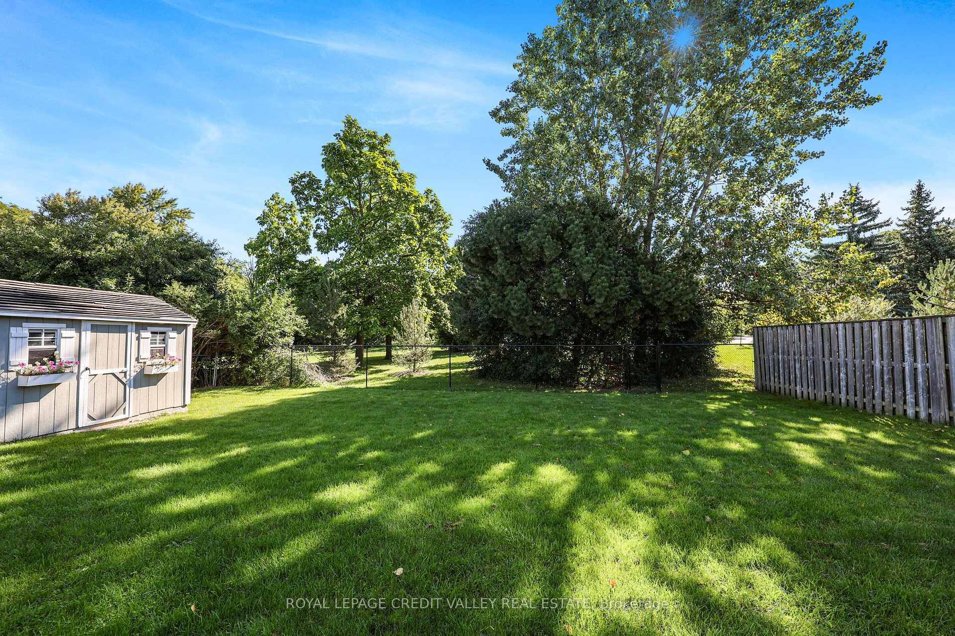 Photo 46 of 31 Melville Crescent, Brampton, Brampton East — HOMEH