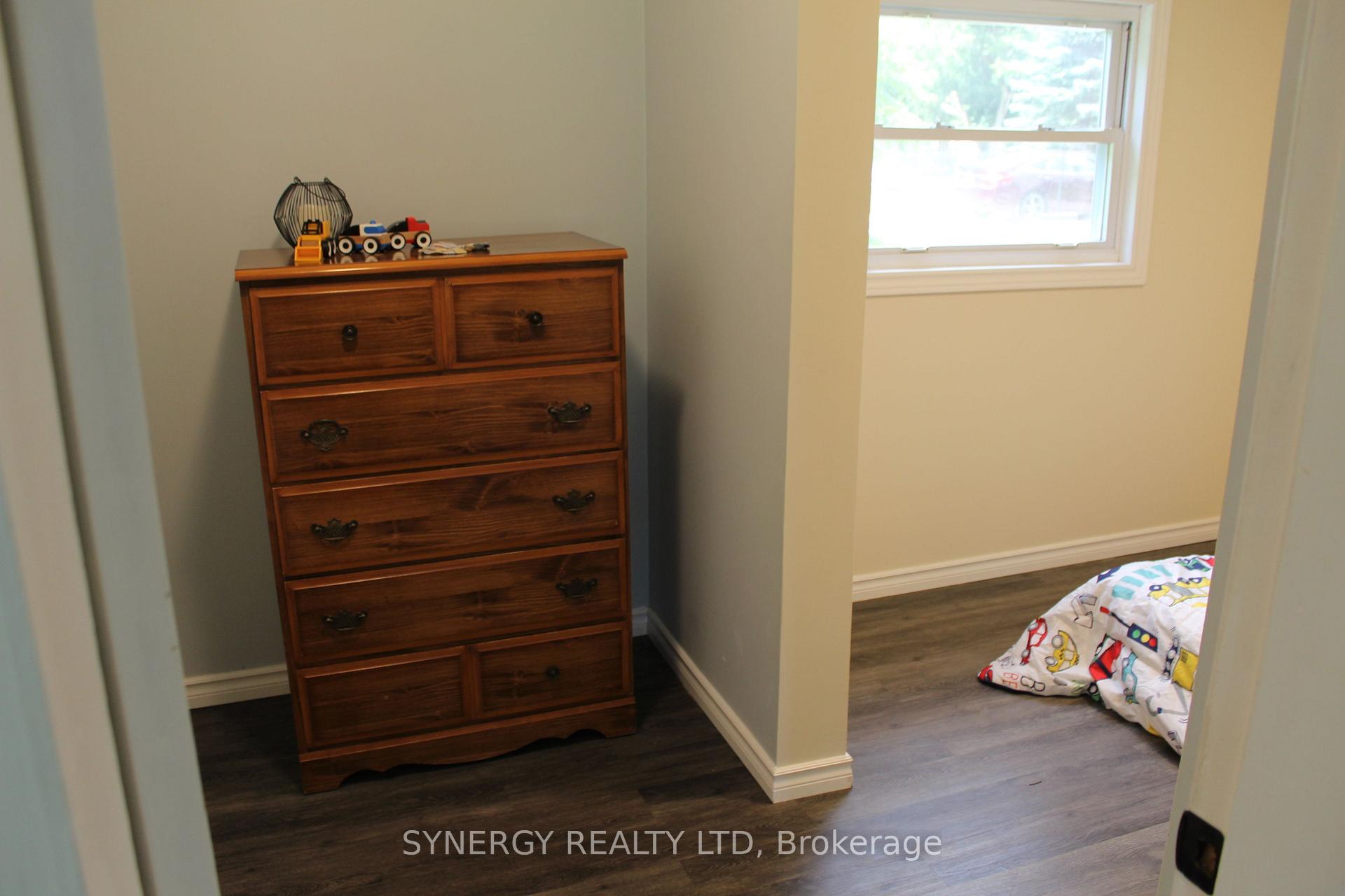 Photo 9 of 30 Mill Lane, Strathroy-Caradoc, NE — HOMEH