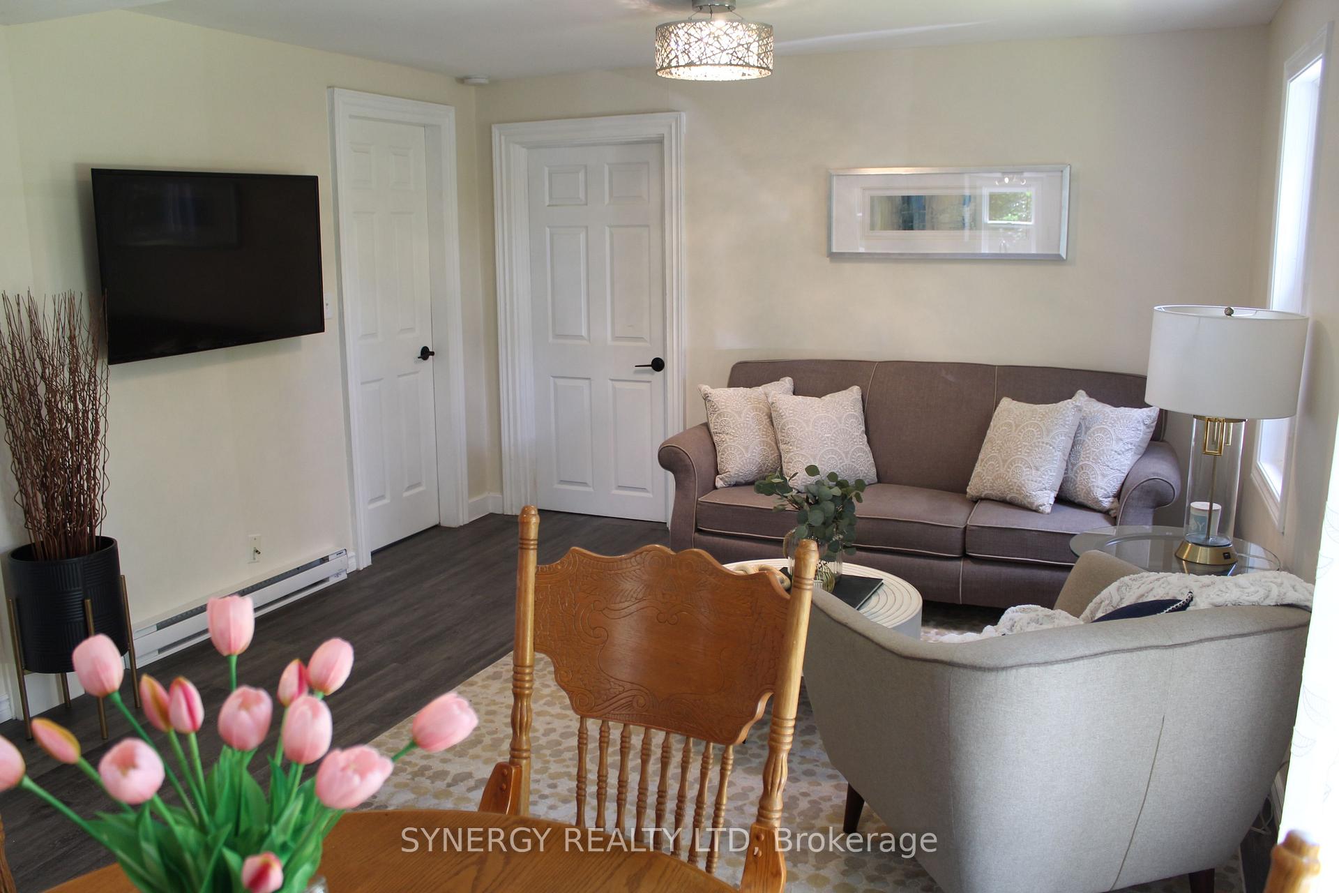 Photo 11 of 30 Mill Lane, Strathroy-Caradoc, NE — HOMEH