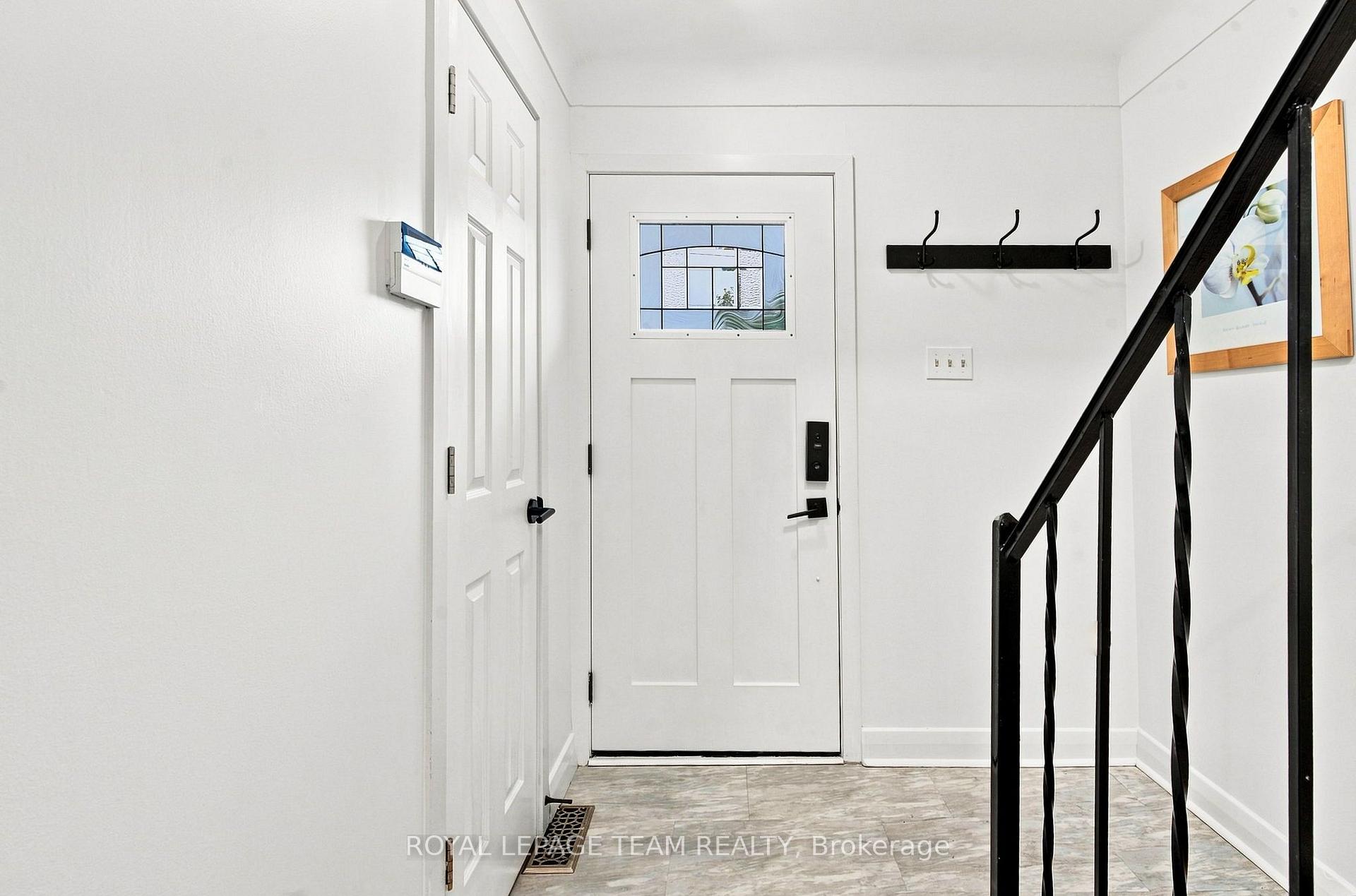 Photo 5 of 875 Woodroffe Avenue, Ottawa, McKellar Heights/Glabar Park — HOMEH