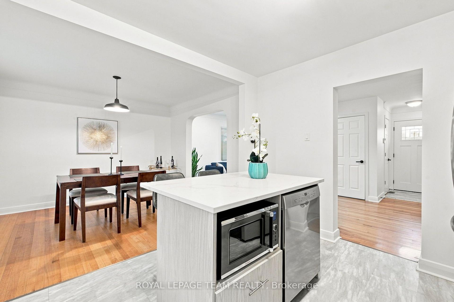 Photo 16 of 875 Woodroffe Avenue, Ottawa, McKellar Heights/Glabar Park — HOMEH