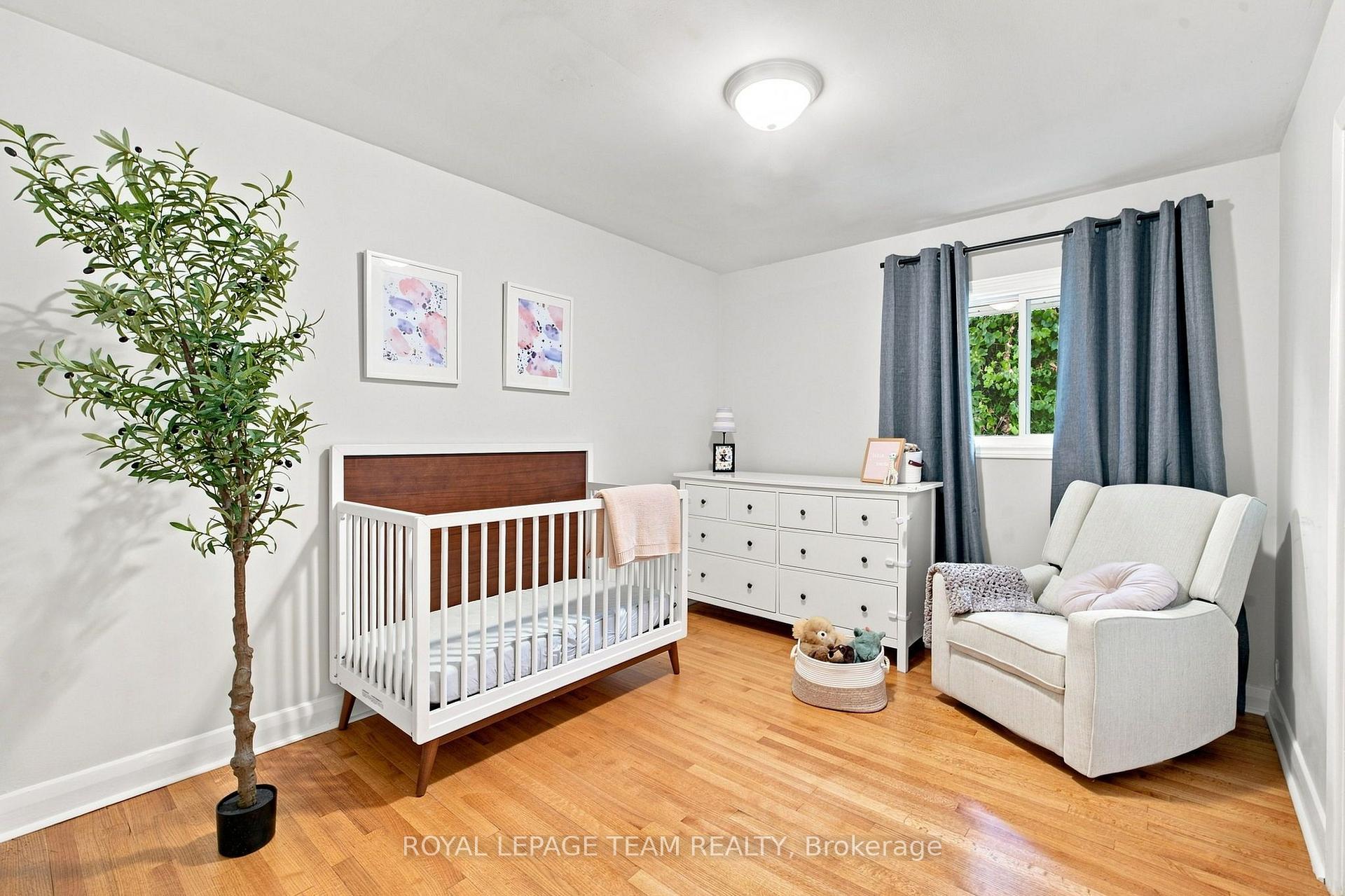 Photo 31 of 875 Woodroffe Avenue, Ottawa, McKellar Heights/Glabar Park — HOMEH
