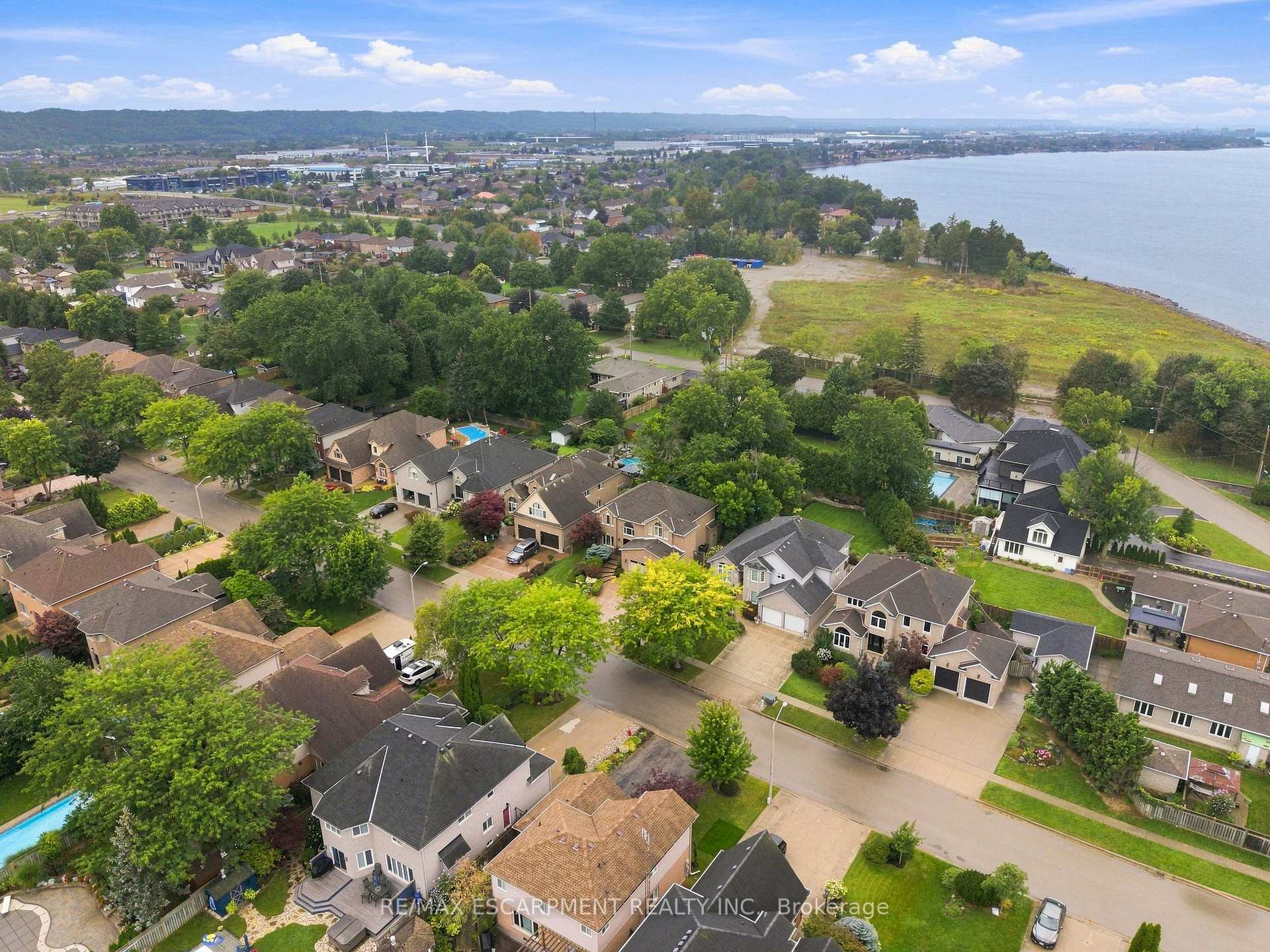 Photo 2 of 73 Richmond Crescent, Hamilton, Winona Park — HOMEH