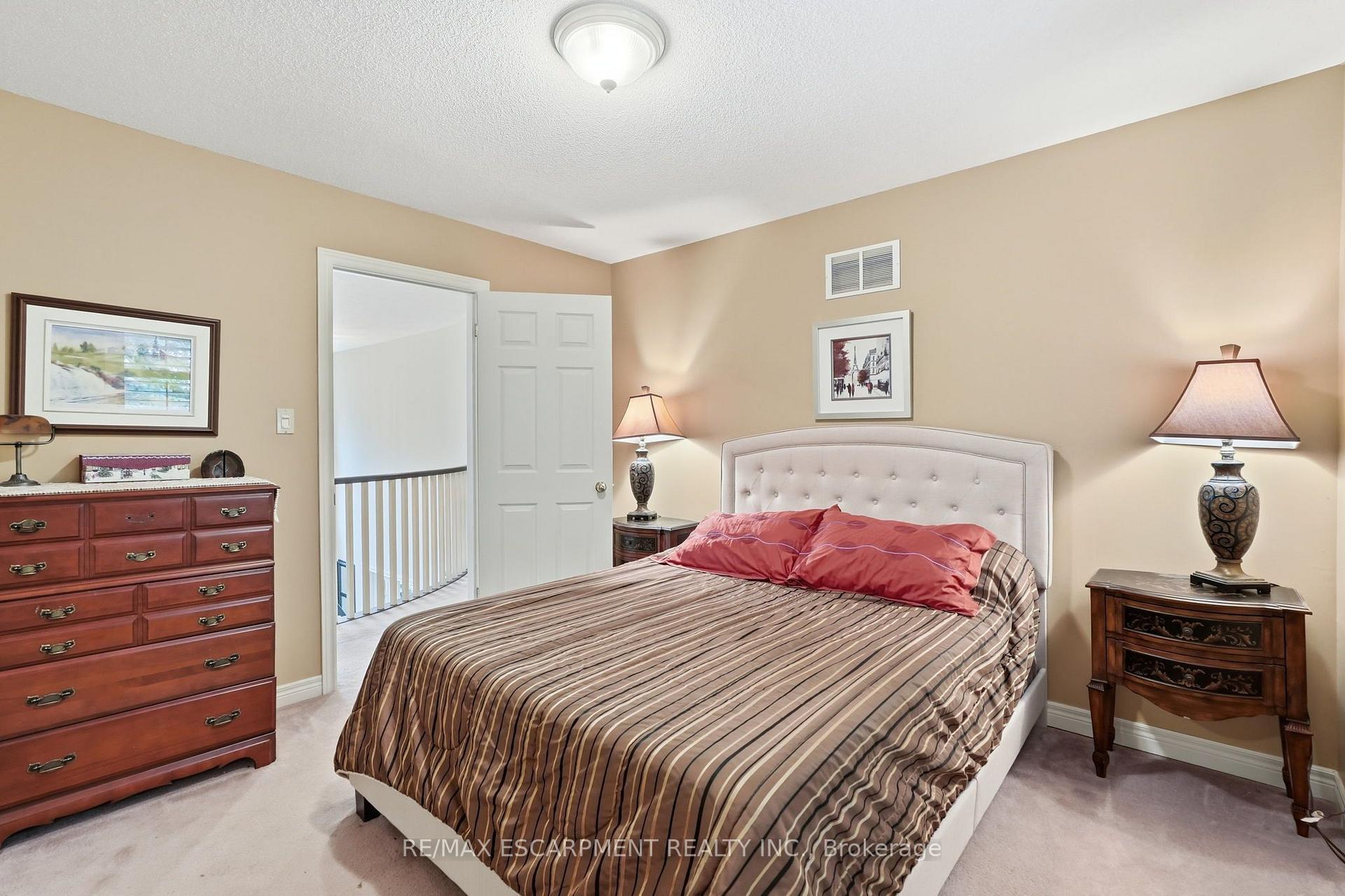 Photo 29 of 73 Richmond Crescent, Hamilton, Winona Park — HOMEH
