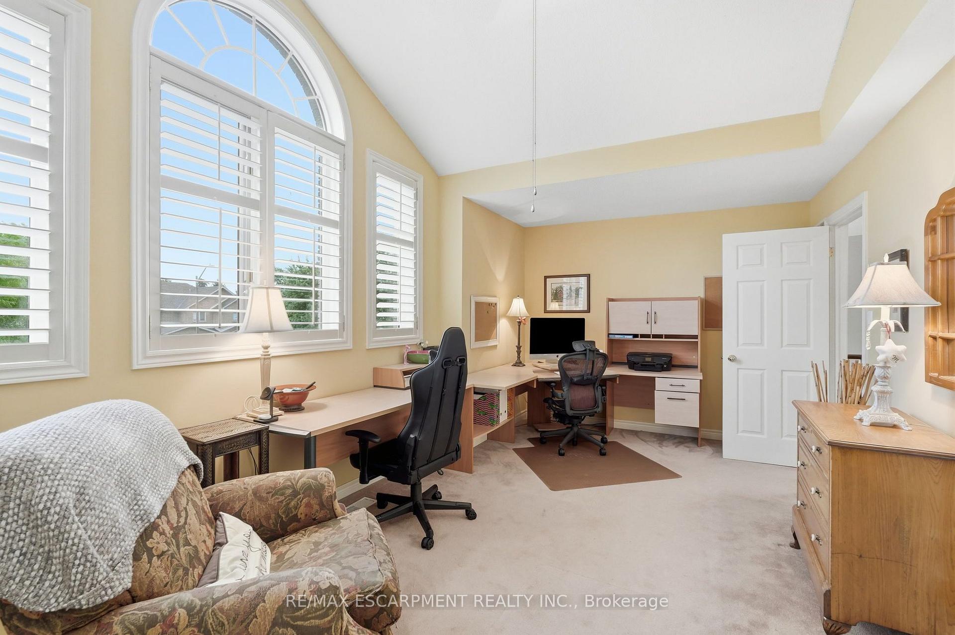 Photo 33 of 73 Richmond Crescent, Hamilton, Winona Park — HOMEH