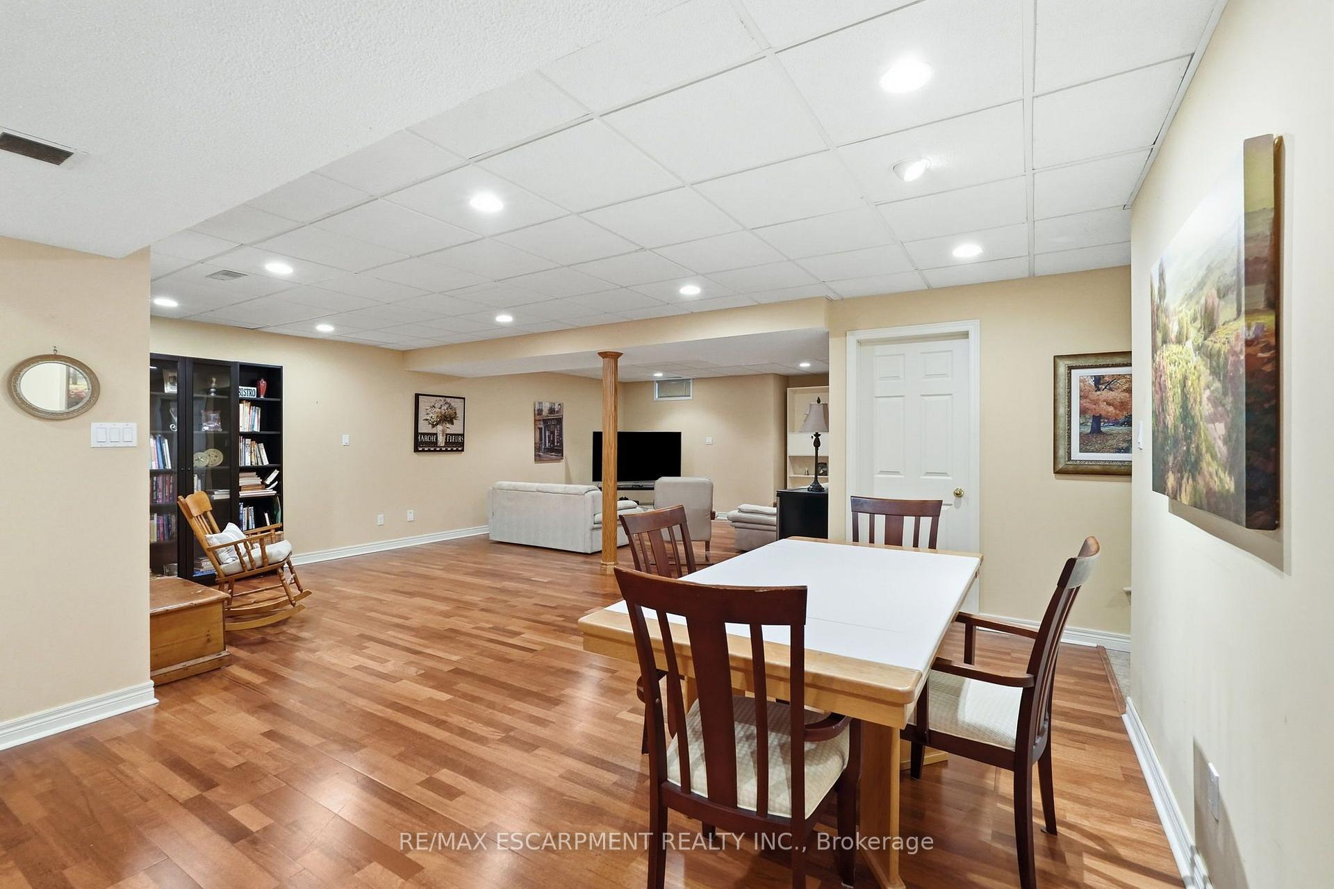 Photo 35 of 73 Richmond Crescent, Hamilton, Winona Park — HOMEH