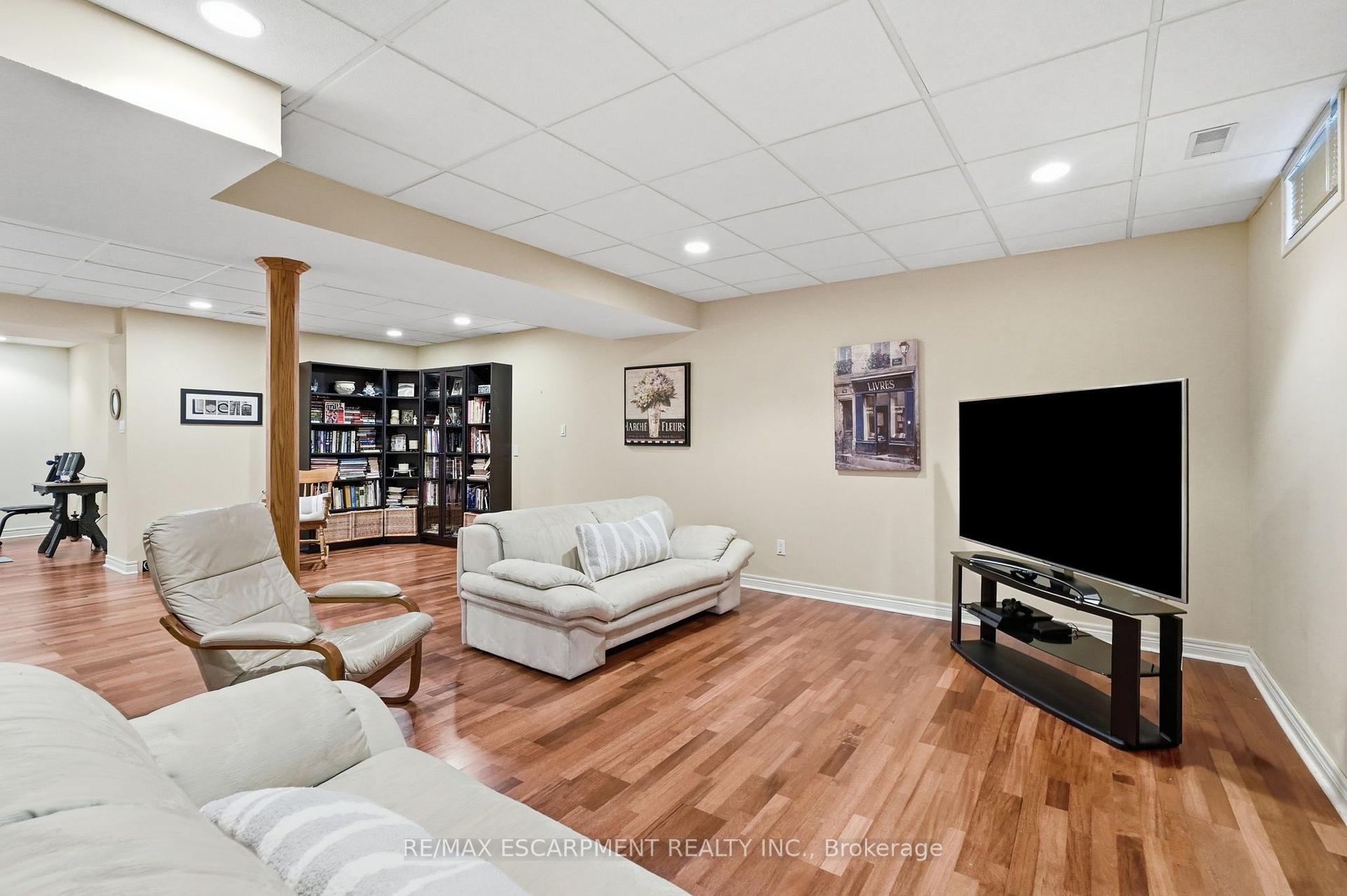 Photo 36 of 73 Richmond Crescent, Hamilton, Winona Park — HOMEH