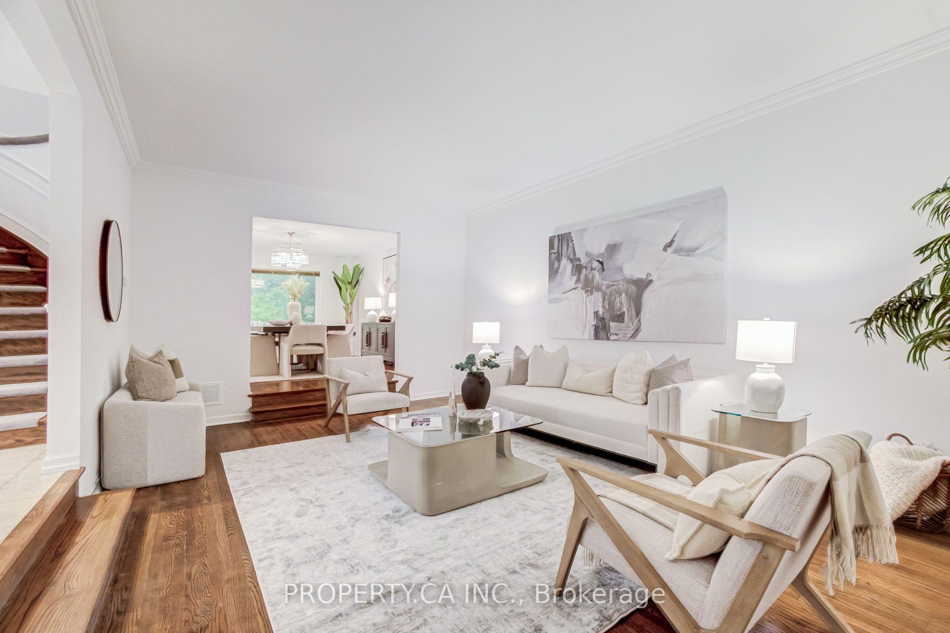Photo 3 of 143 Cambridge Crescent, Richmond Hill, South Richvale — HOMEH