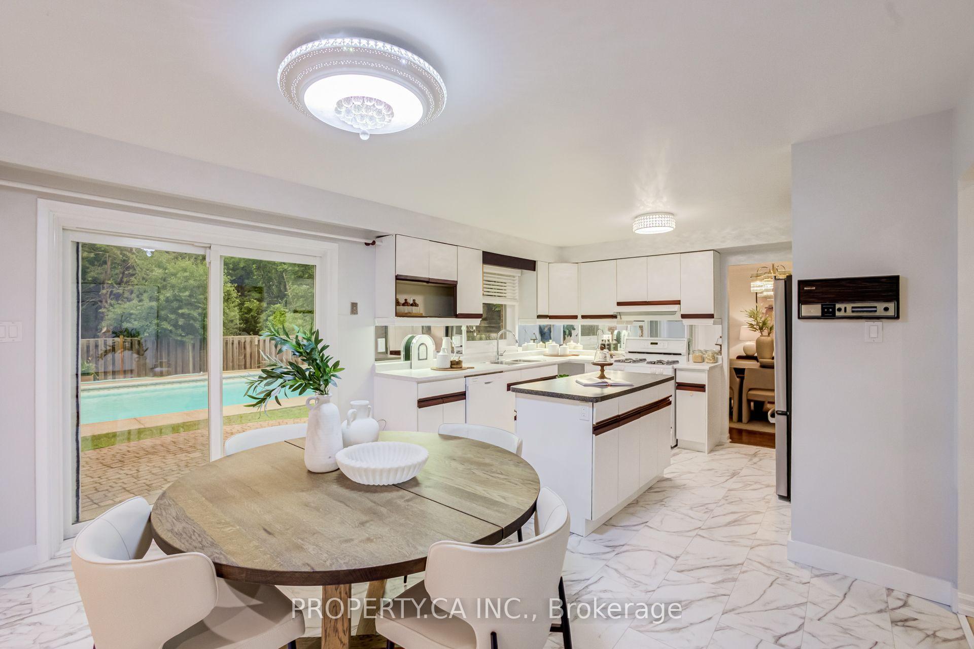 Photo 5 of 143 Cambridge Crescent, Richmond Hill, South Richvale — HOMEH