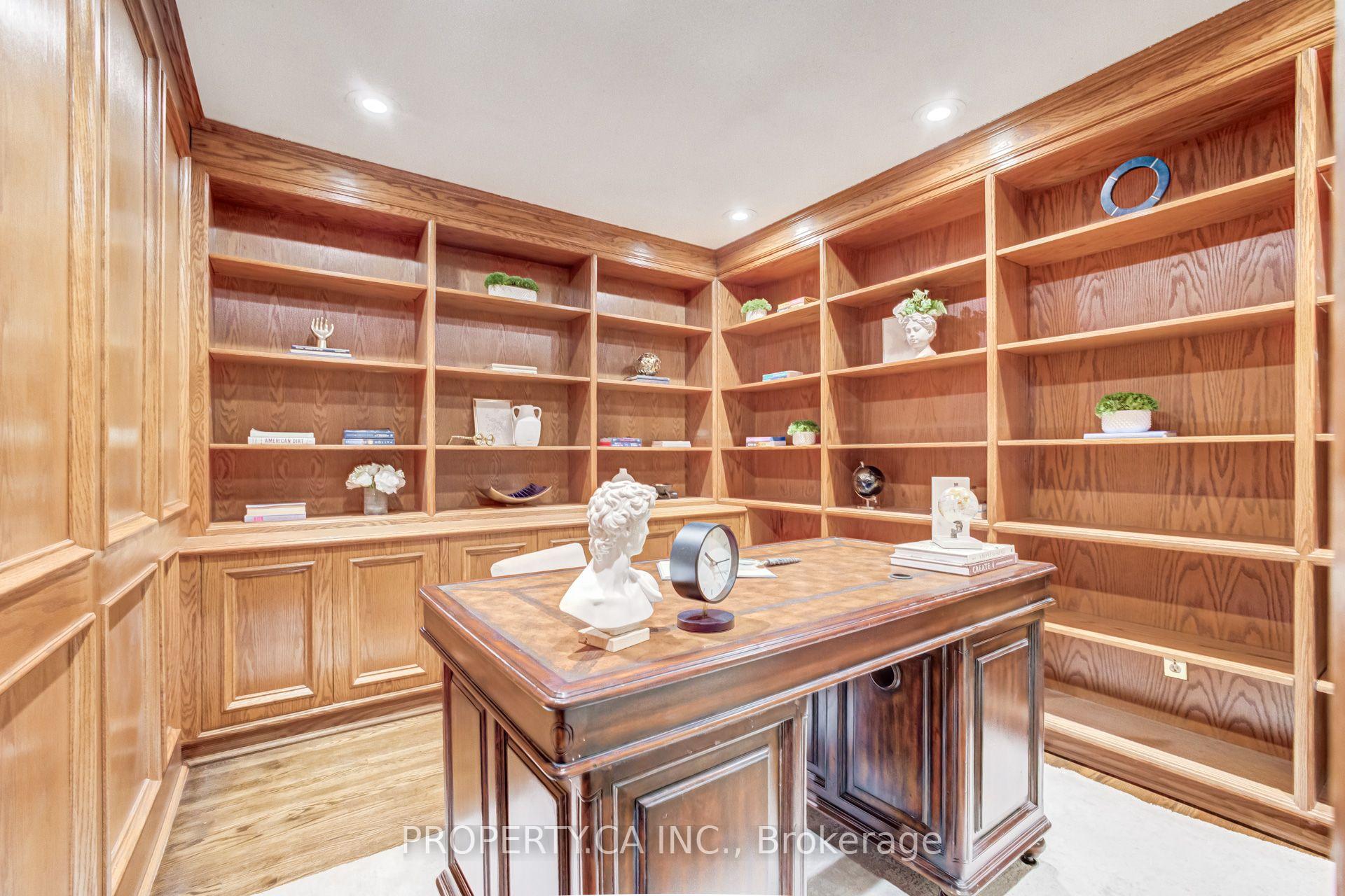 Photo 10 of 143 Cambridge Crescent, Richmond Hill, South Richvale — HOMEH