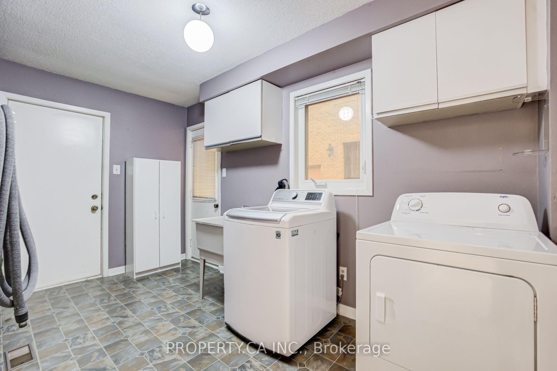 Photo 12 of 143 Cambridge Crescent, Richmond Hill, South Richvale — HOMEH