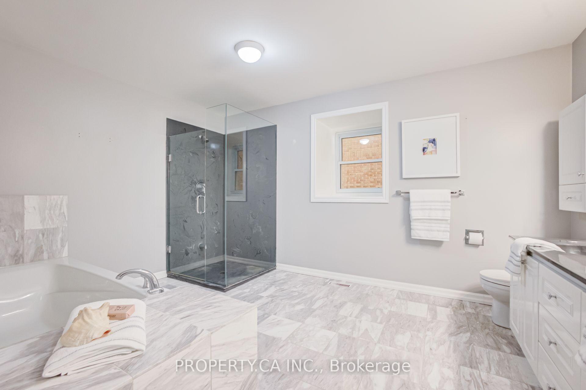 Photo 20 of 143 Cambridge Crescent, Richmond Hill, South Richvale — HOMEH
