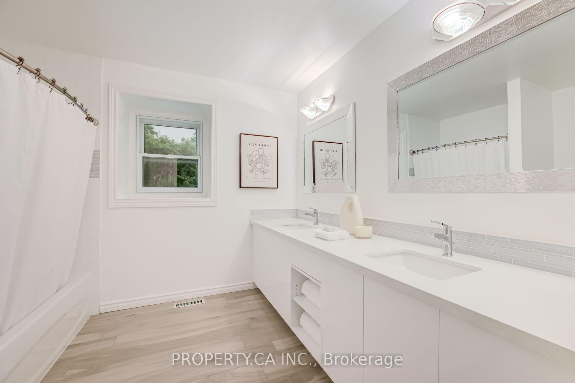 Photo 21 of 143 Cambridge Crescent, Richmond Hill, South Richvale — HOMEH
