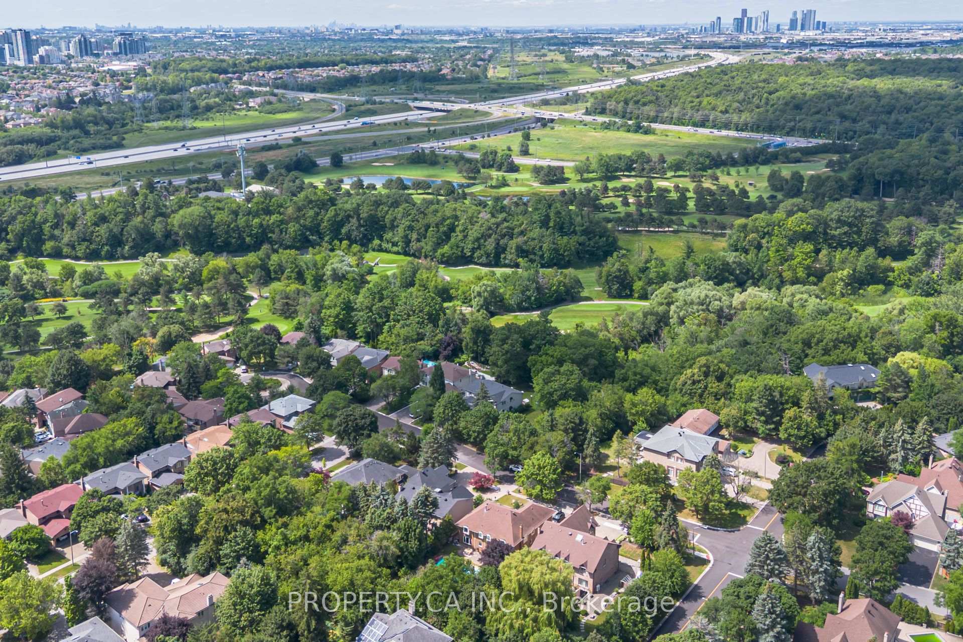 Photo 31 of 143 Cambridge Crescent, Richmond Hill, South Richvale — HOMEH